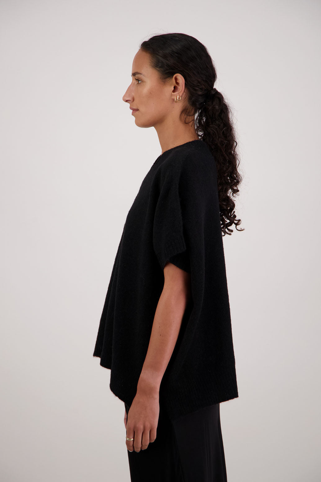 Fredrik Vest in Black by Briarwood NZ. Alpaca/Wool blend short sleeved oversized vest