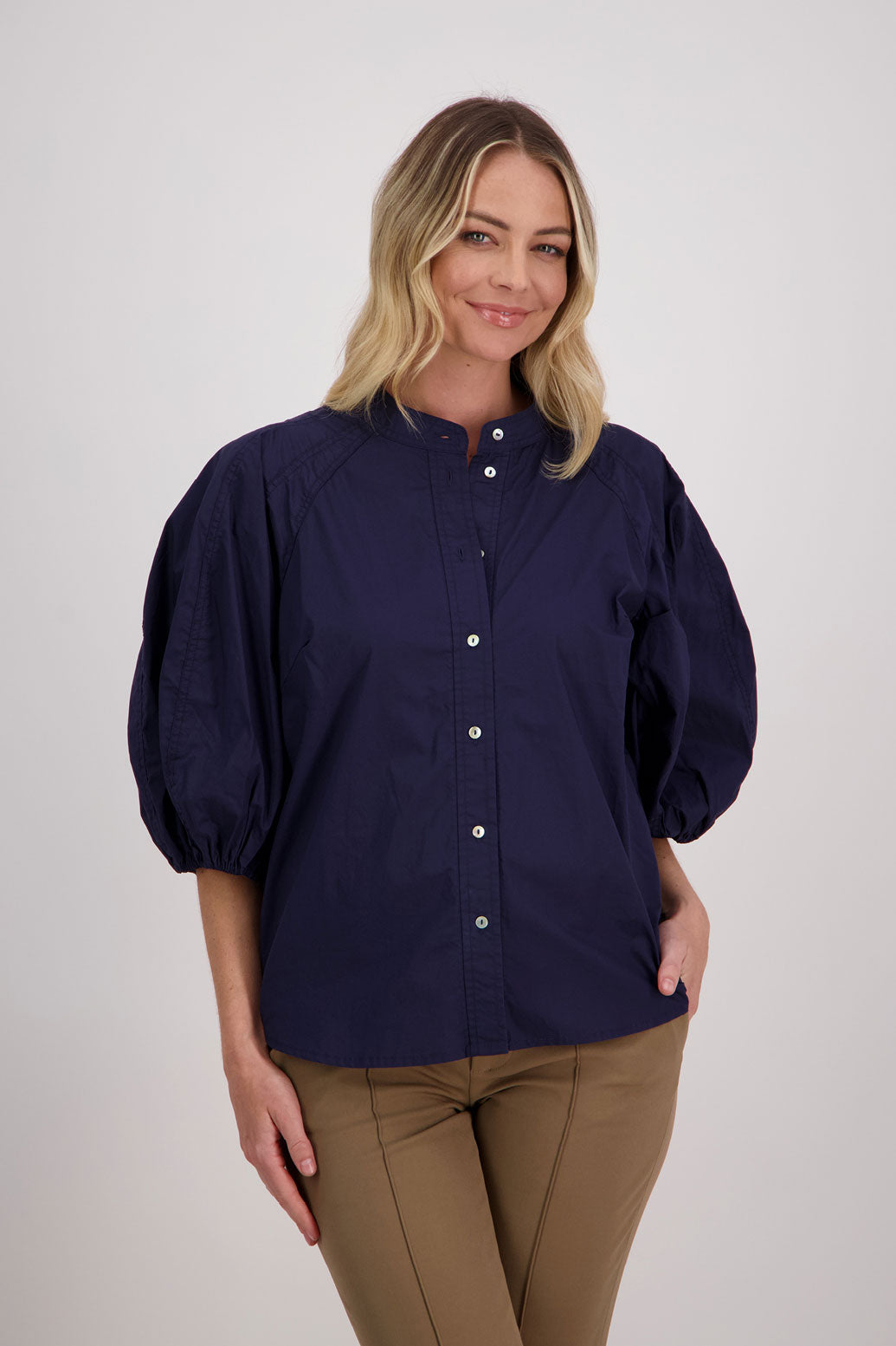 Briarwood Ink/Navy Cotton Poplin Shirt with 3/4 puff sleeves. Harlem