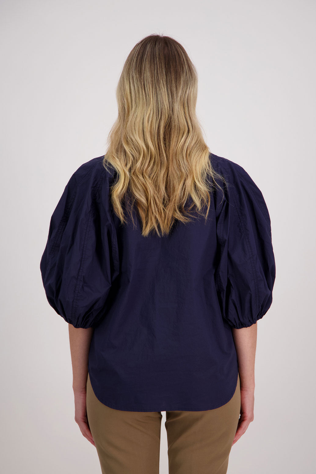 Briarwood Ink/Navy Cotton Poplin Shirt with 3/4 puff sleeves. Harlem