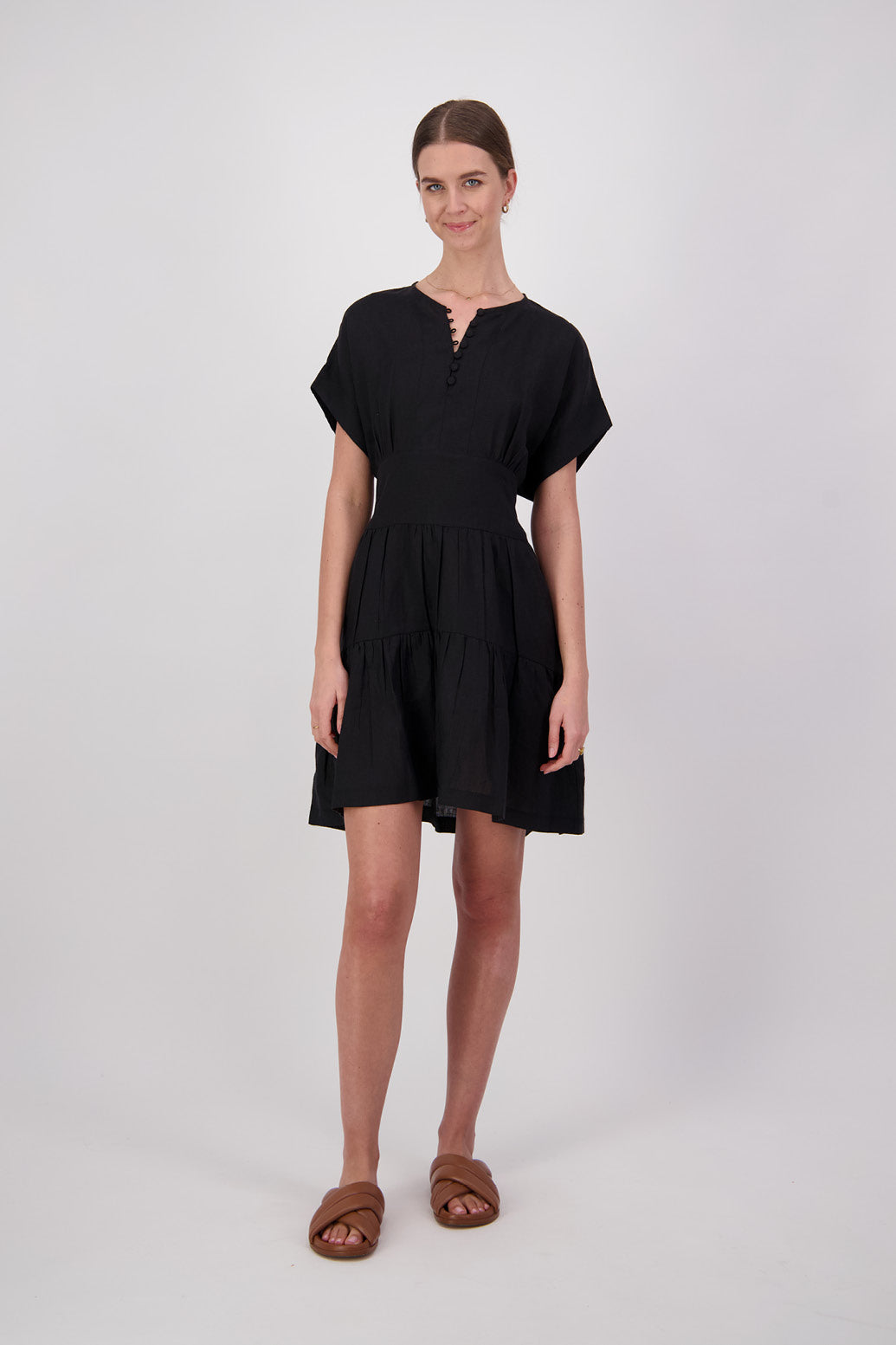 JENNINE BLACK LINEN