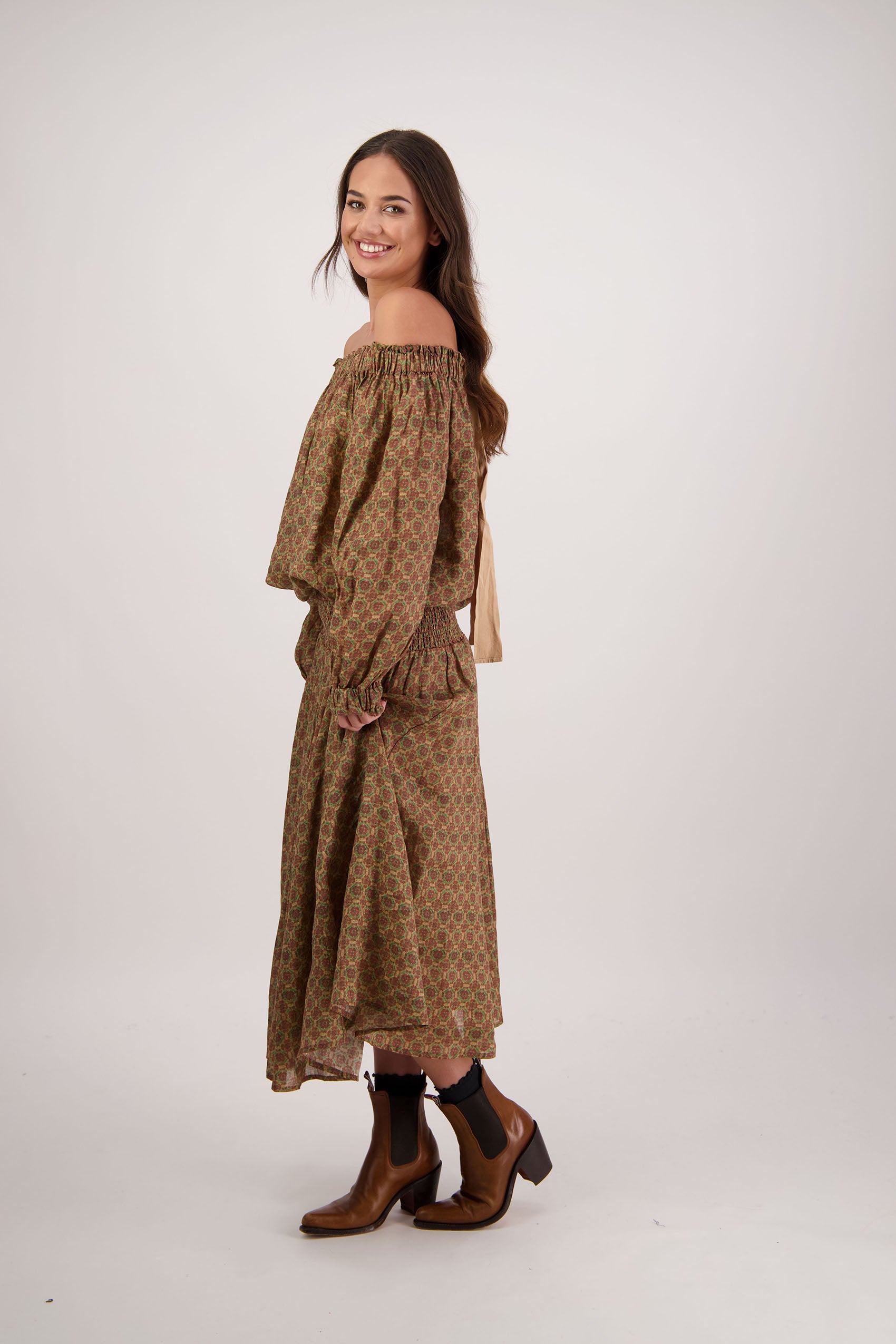 Annabella Camel Tile Top