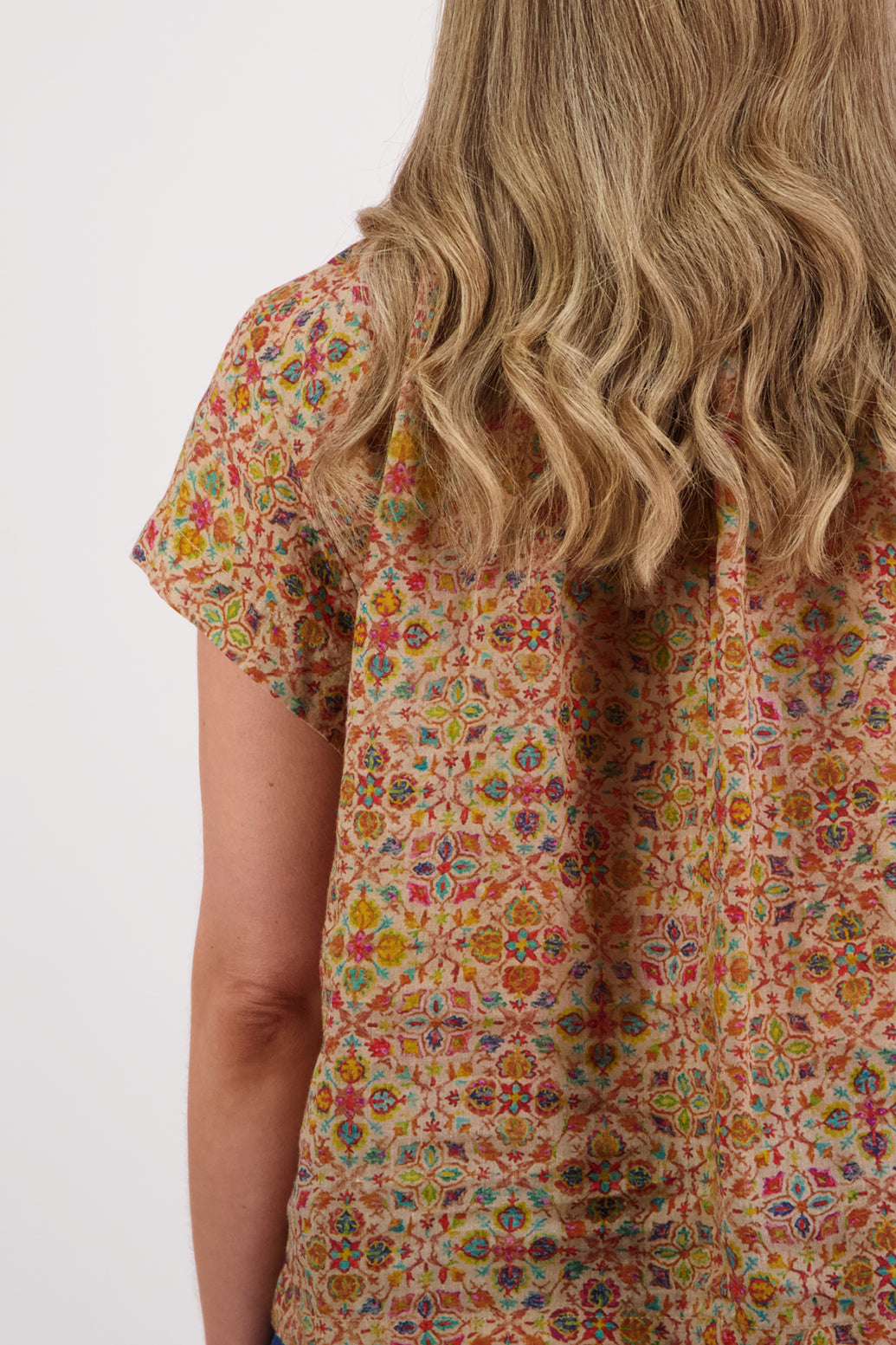 Pia Little Leaf Ramie Top