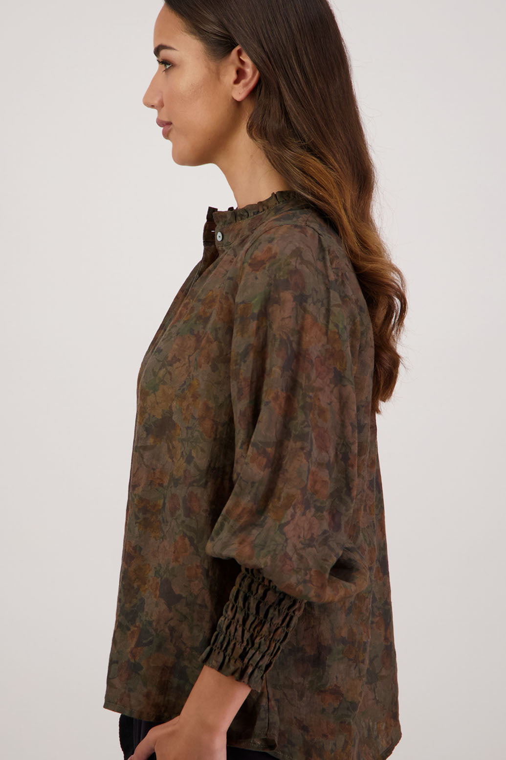 Raewyn Shirt in Vintage Floral by Briarwood NZ. Lightweight 100% Ramie shirt with long sleeves, ruffle neckline, shirred waist and button front.