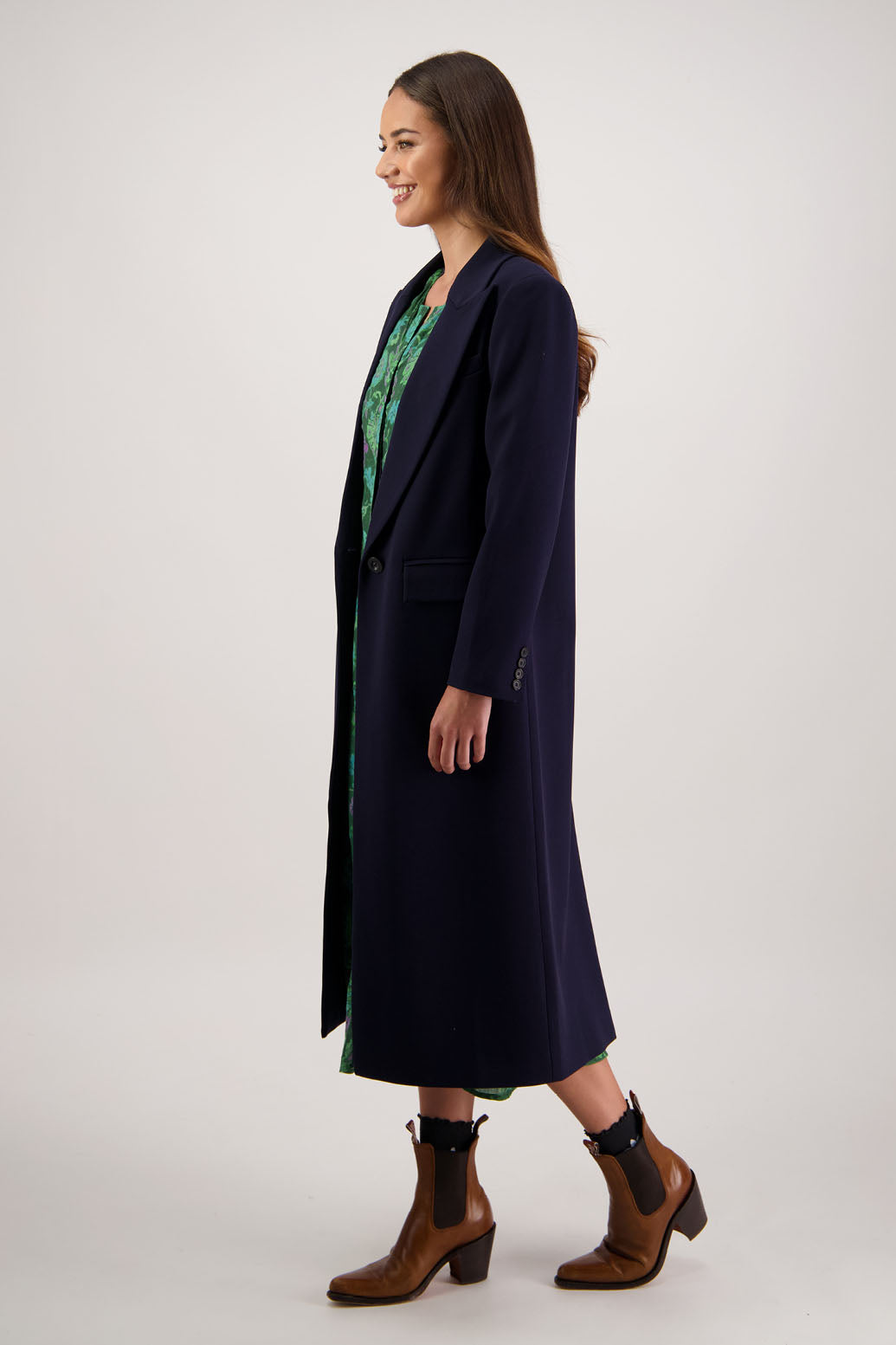 Ramsay Coat in Ink by Briarwood NZ. A
blend of rayon, polyester and spandex tuxedo style coat with single button closure, flap pockets and high back split