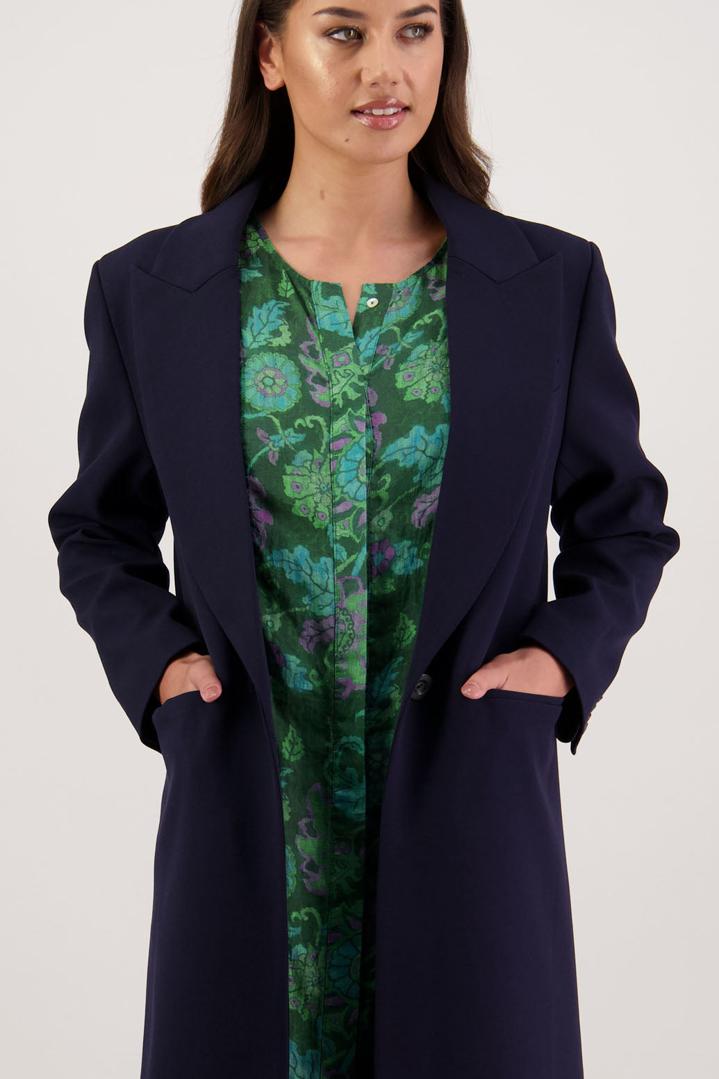 Ramsay Coat in Ink by Briarwood NZ. A
blend of rayon, polyester and spandex tuxedo style coat with single button closure, flap pockets and high back split