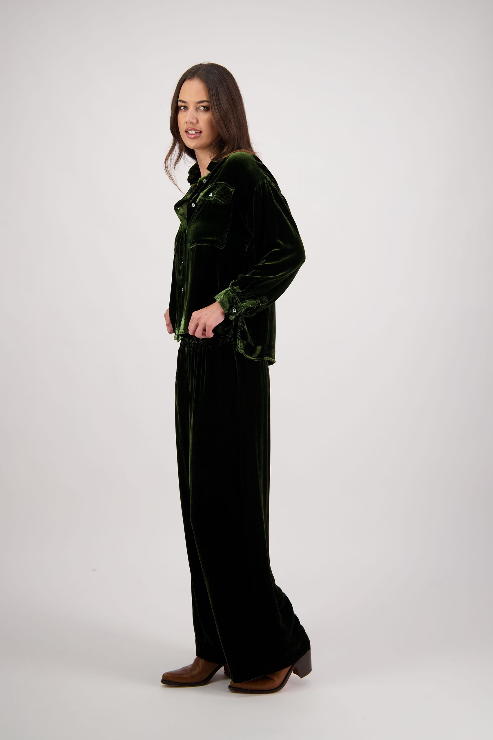 Reggie Khaki Velvet Pant