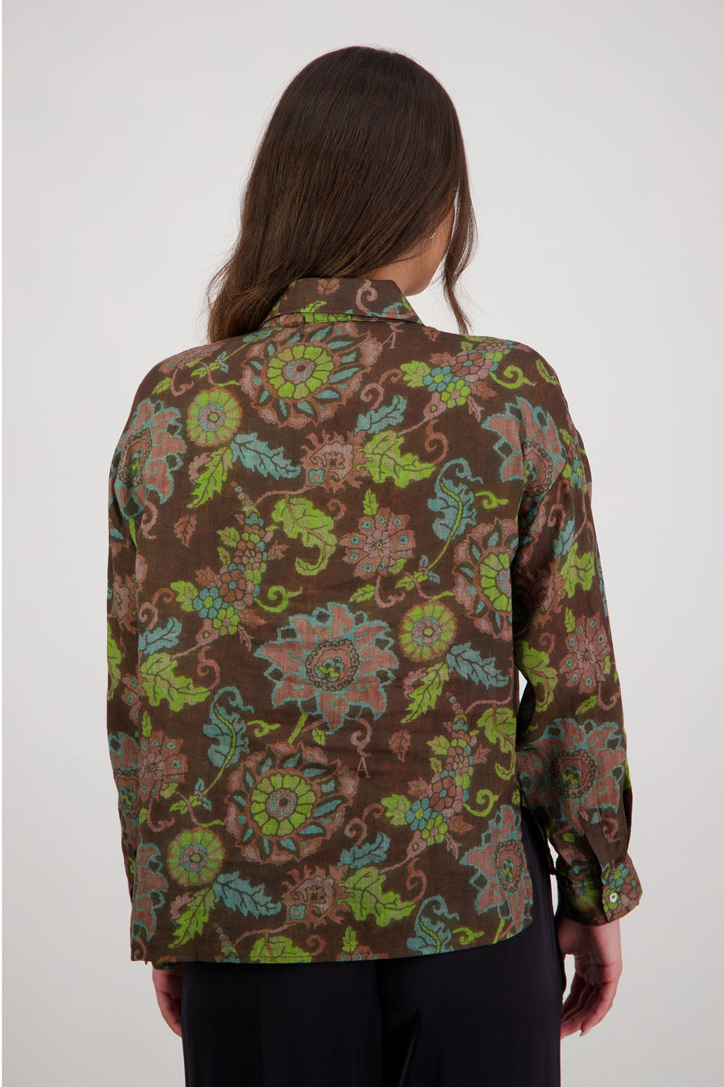 Ripley Shirt in Brown Floral by Briarwood NZ. 100% Ramie collared button through shirt, full length sleeves, longer at the back, side splits, pockets on the front