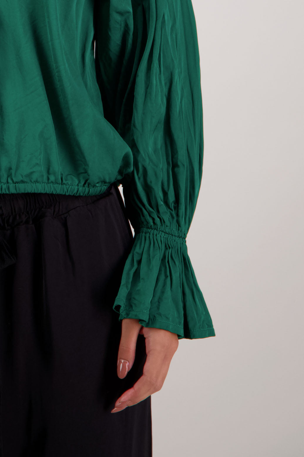 Rosemarie Top in Emerald by Briarwood NZ. 100% viscose top with 3 panel gathered neck, full length sleeves with ruffle, elasticated waistband