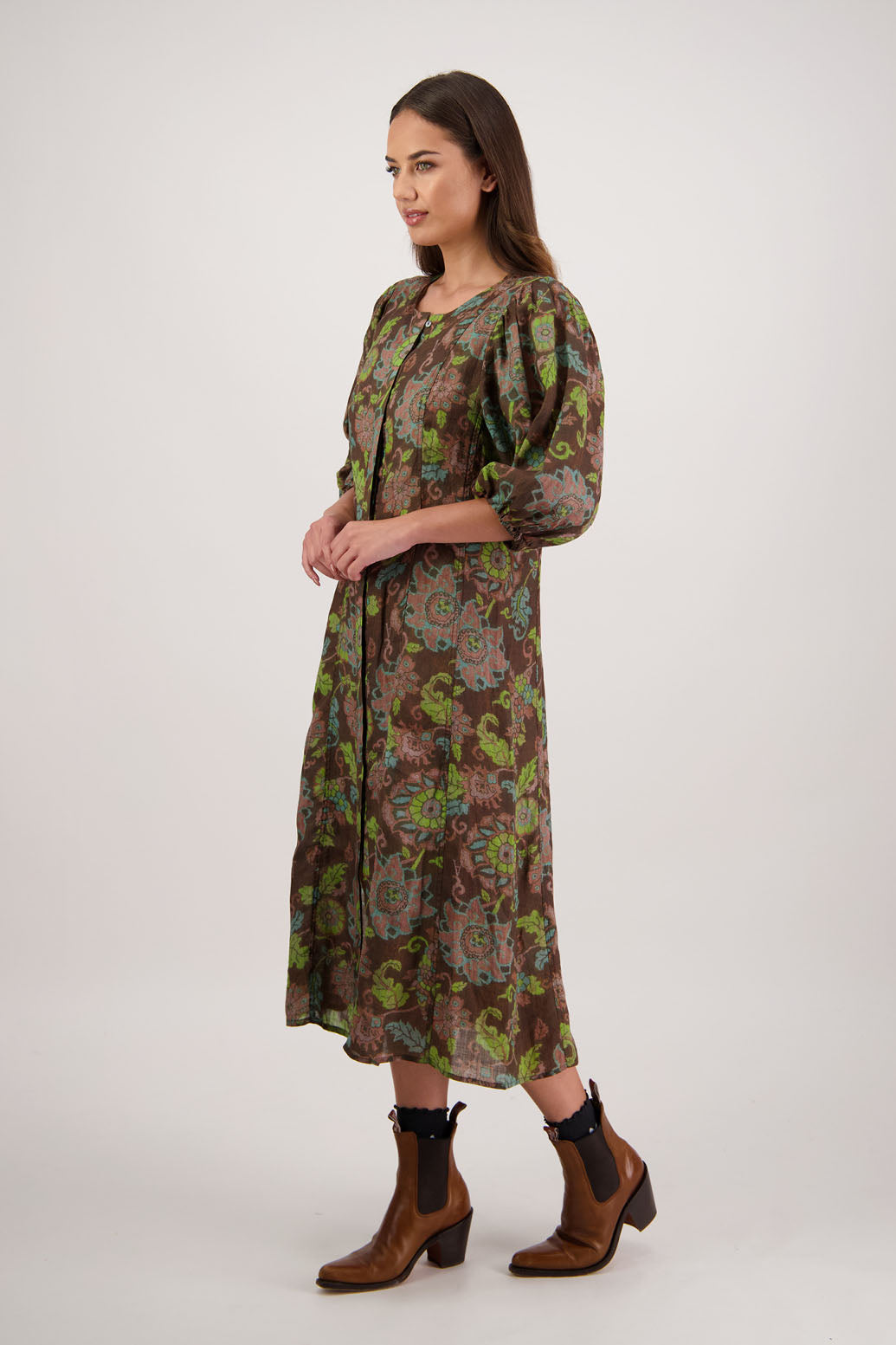 Rosette Dress in Vintage Floral by Briarwood NZ. Flattering 100% ramie dress with puff elasticated sleeves, button through, grandpa collar