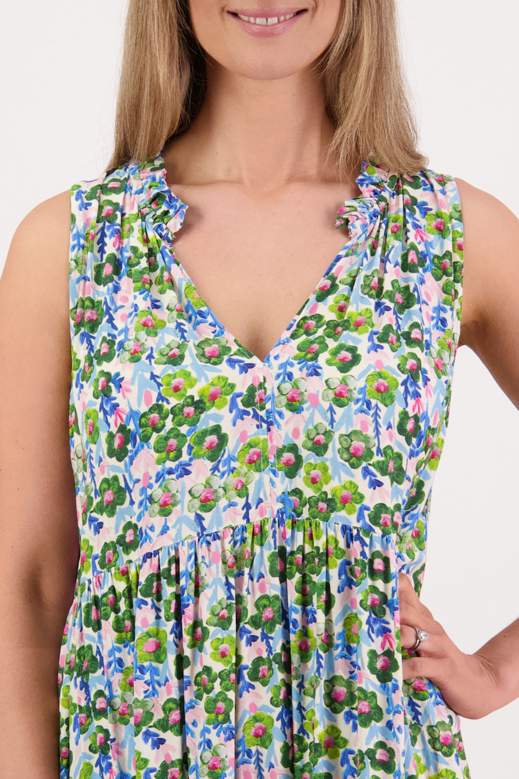 Womens sleeveless sundress, with two tier skirt and V neck with a slight ruffle. Briarwood NZ. Viscose. Sabrina. Daisy Print