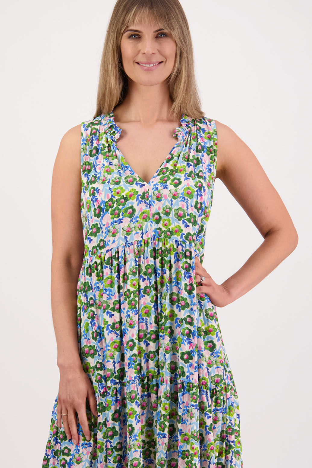 Womens sleeveless sundress, with two tier skirt and V neck with a slight ruffle. Briarwood NZ. Viscose. Sabrina. Daisy Print