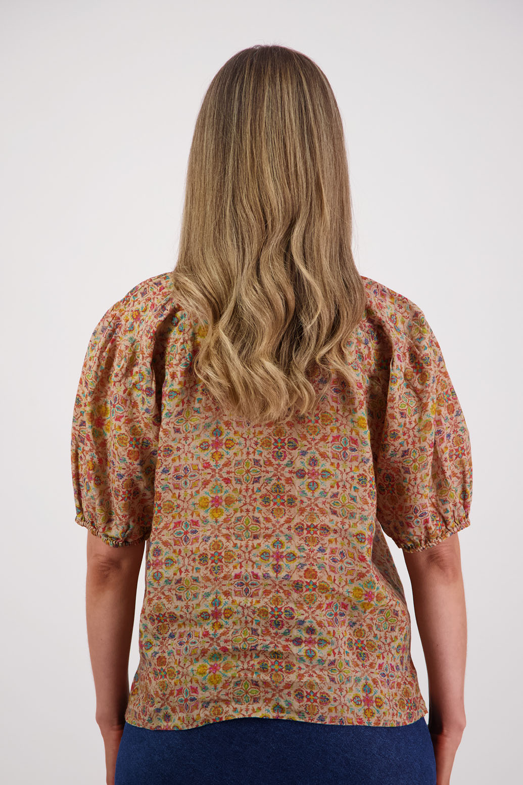 Womens Ramie shirt with pleats across the shoulders, soft puff elbow length sleeves and Grandpa collar. Briarwood NZ. Stevie, Little Leaf print