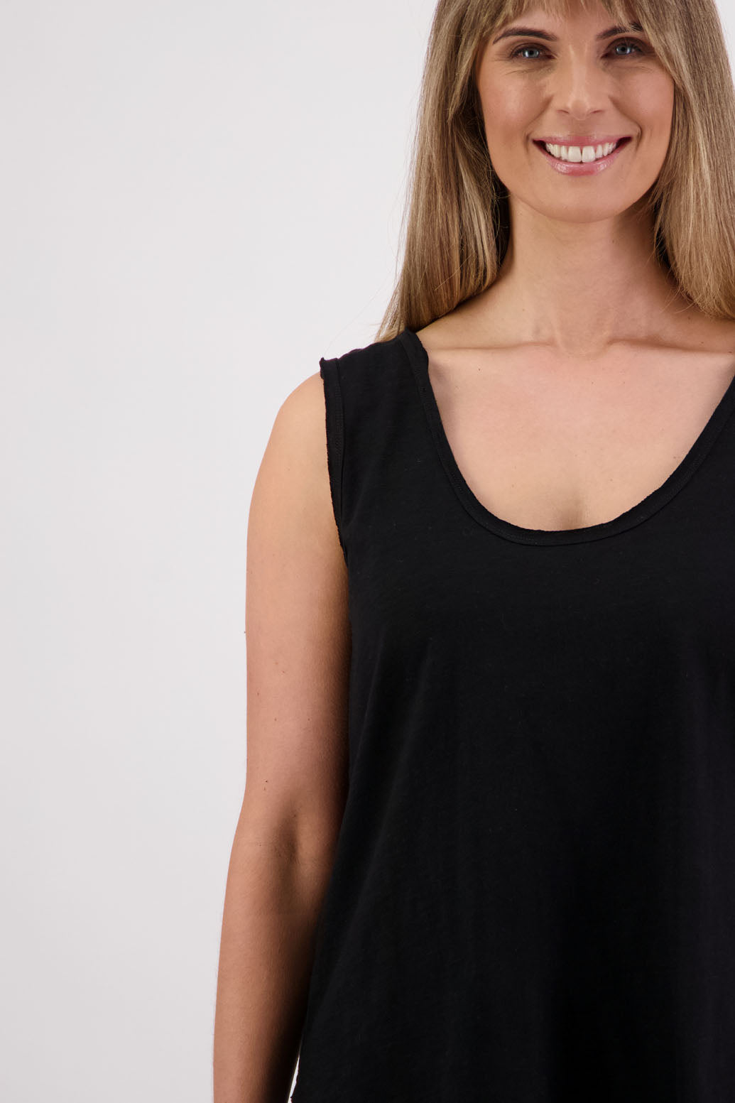 Womens cotton singlet with shaped hem and raw edges. Briarwood NZ. Sala, Black