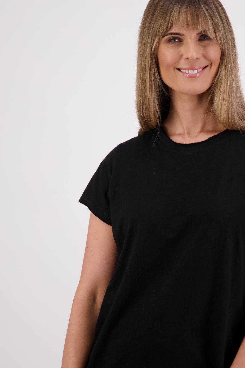 Salma Black T-Shirt