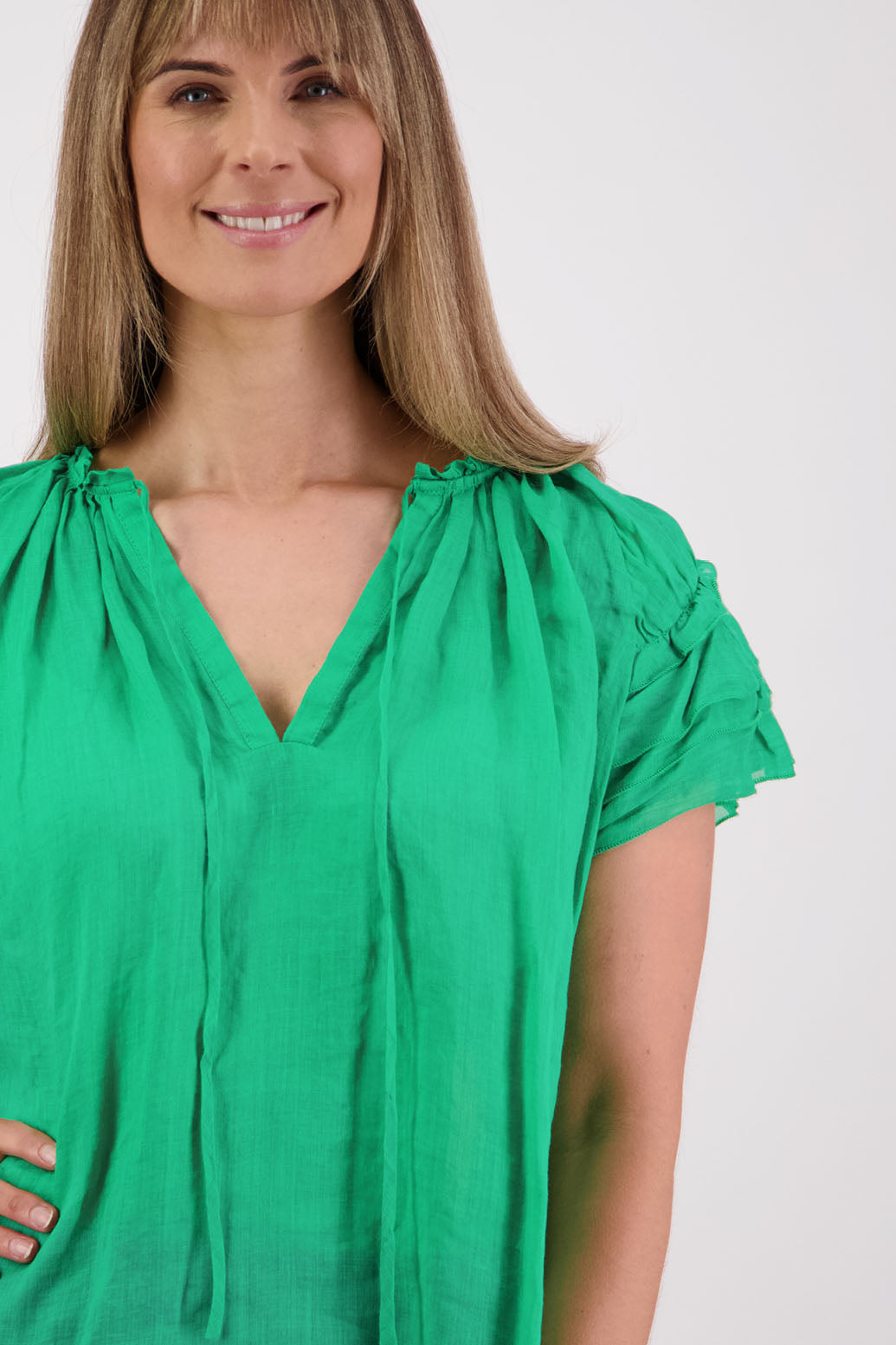 Shakespeare a soft floaty top with flattering layered short sleeves. Briarwood NZ. Ramie, Apple
