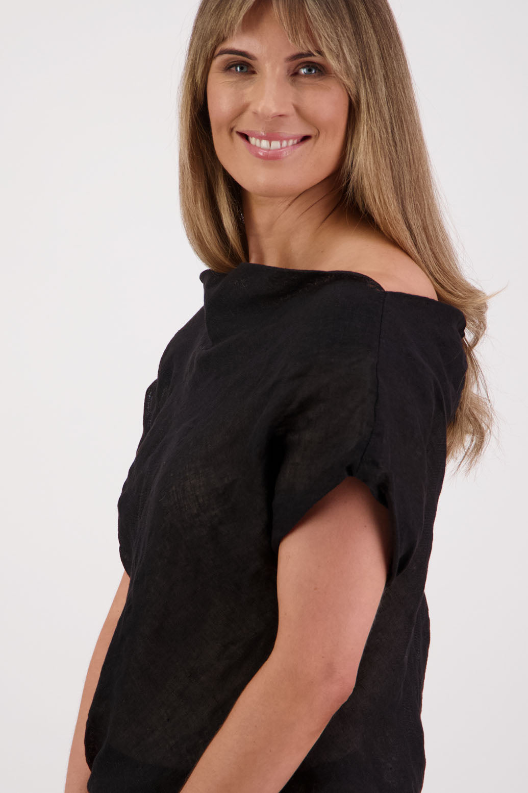 Womens lined, wide neck top that can be worn off the shoulder. Elastic panels around neckline. Linen Gauze. Briarwood NZ. Shelby, Black
