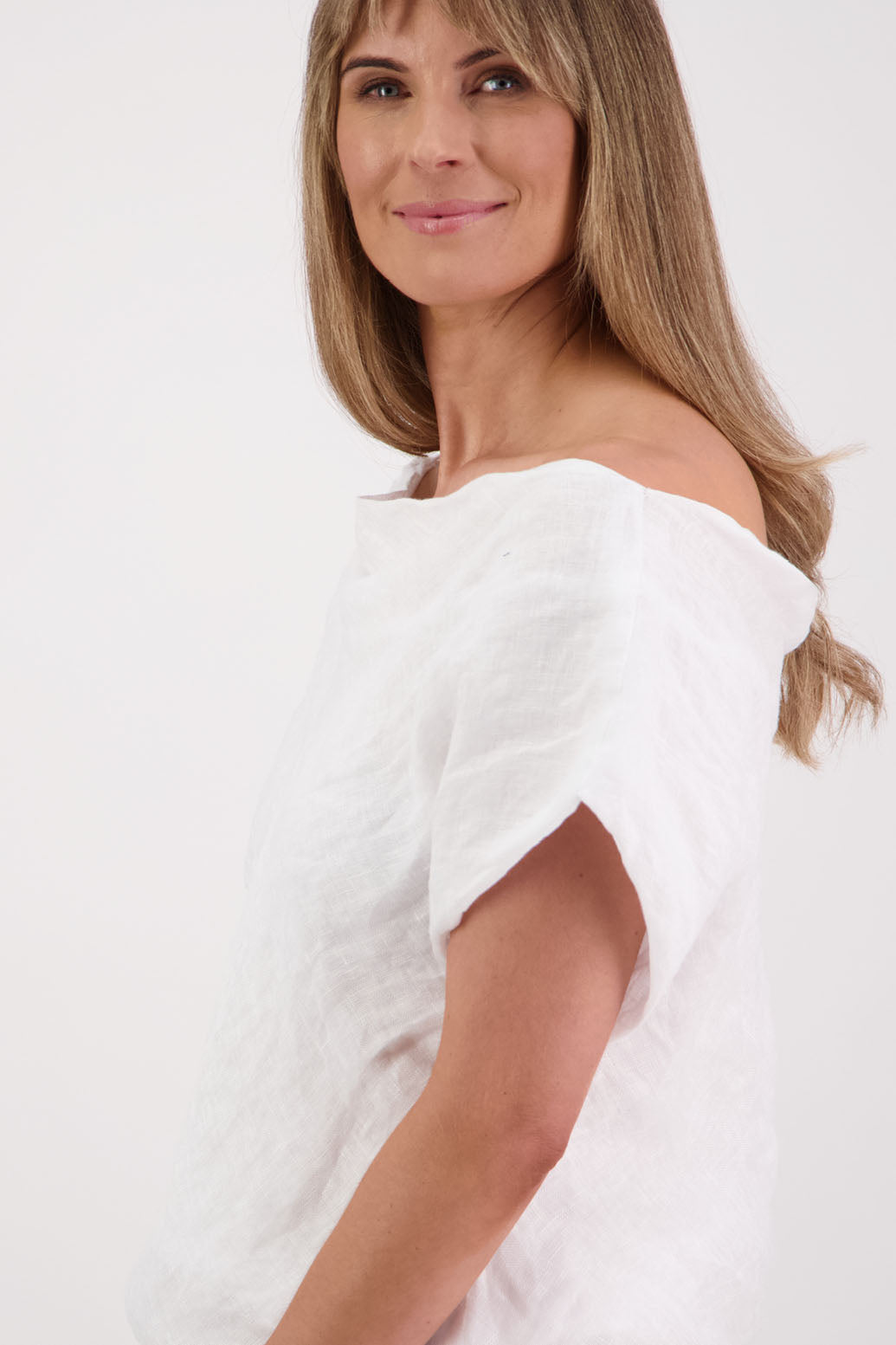 Womens lined, wide neck top that can be worn off the shoulder. Elastic panels around neckline. Linen Gauze. Briarwood NZ. Shelby, White