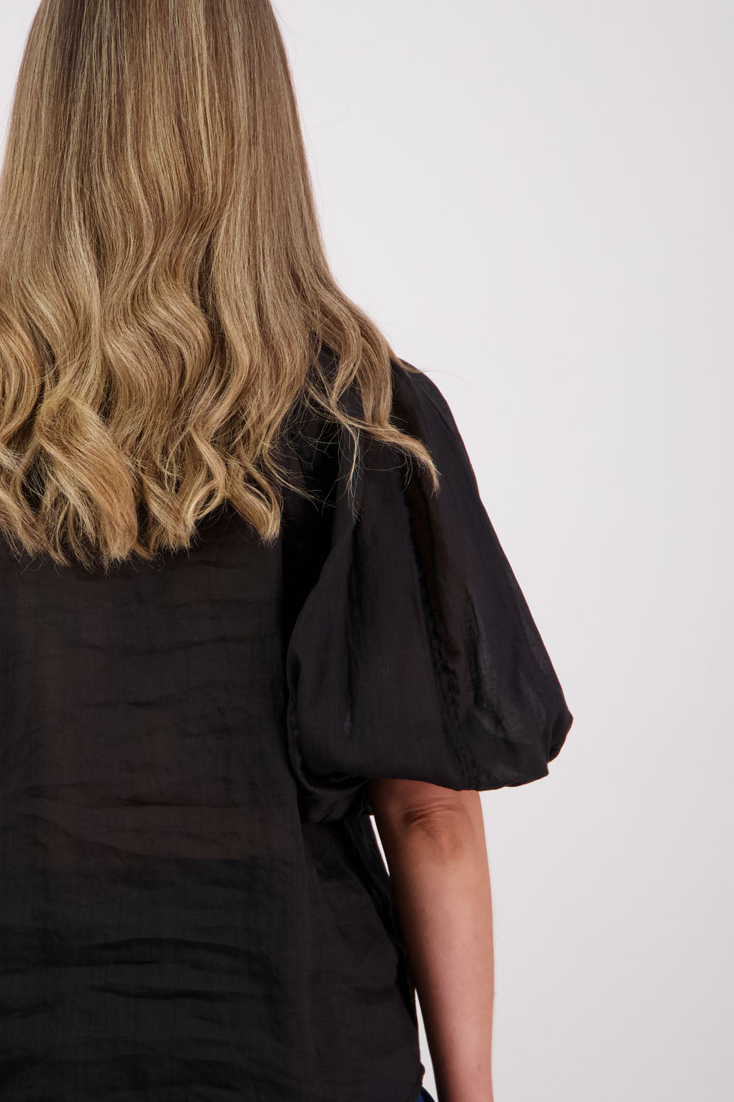 Womens shirt with elbow length puff sleeves and slimmer fit through the body. Briarwood NZ. Ramie, Sophia, Black