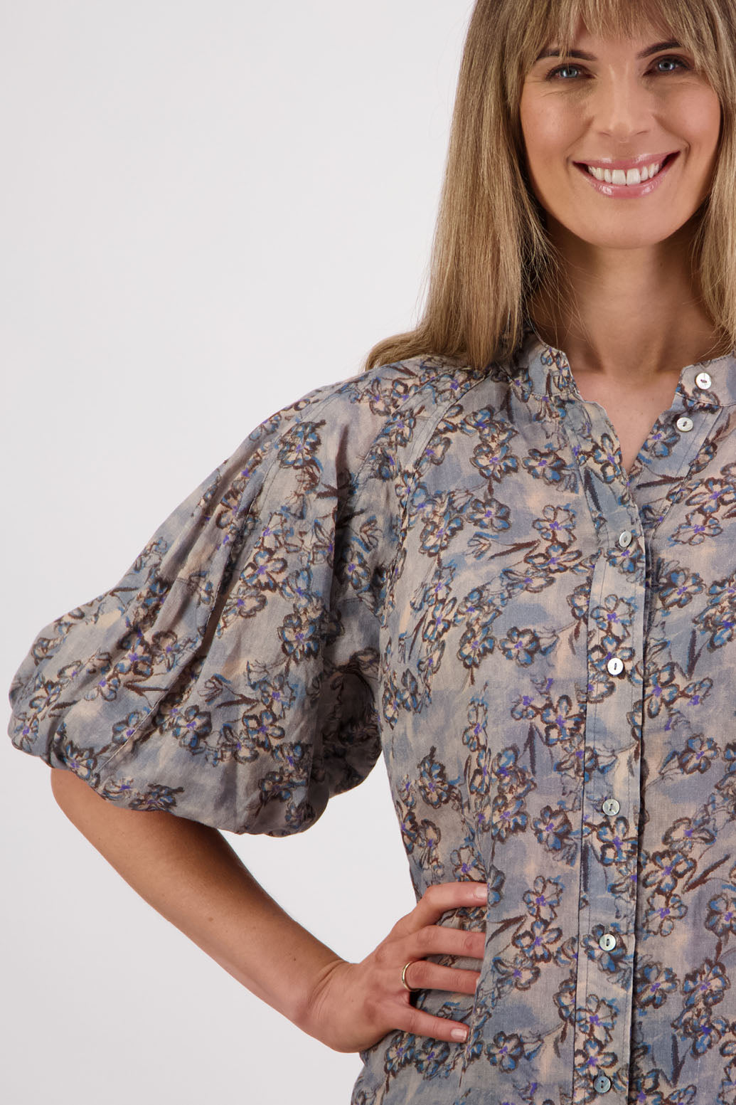 Womens shirt with elbow length puff sleeves and slimmer fit through the body. Briarwood NZ. Ramie, Sophia, Denim Daisy