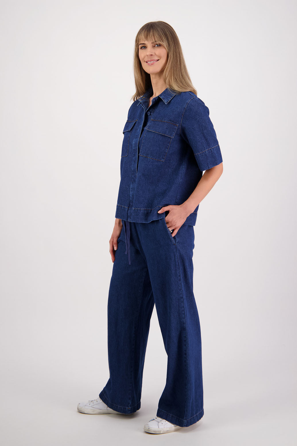 Womens wide leg denim pant with elasticated waist and pockets. Briarwood NZ. Suzuki