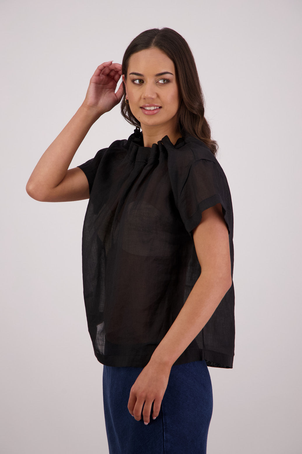 Side view Briarwood Taffy Top in Black.