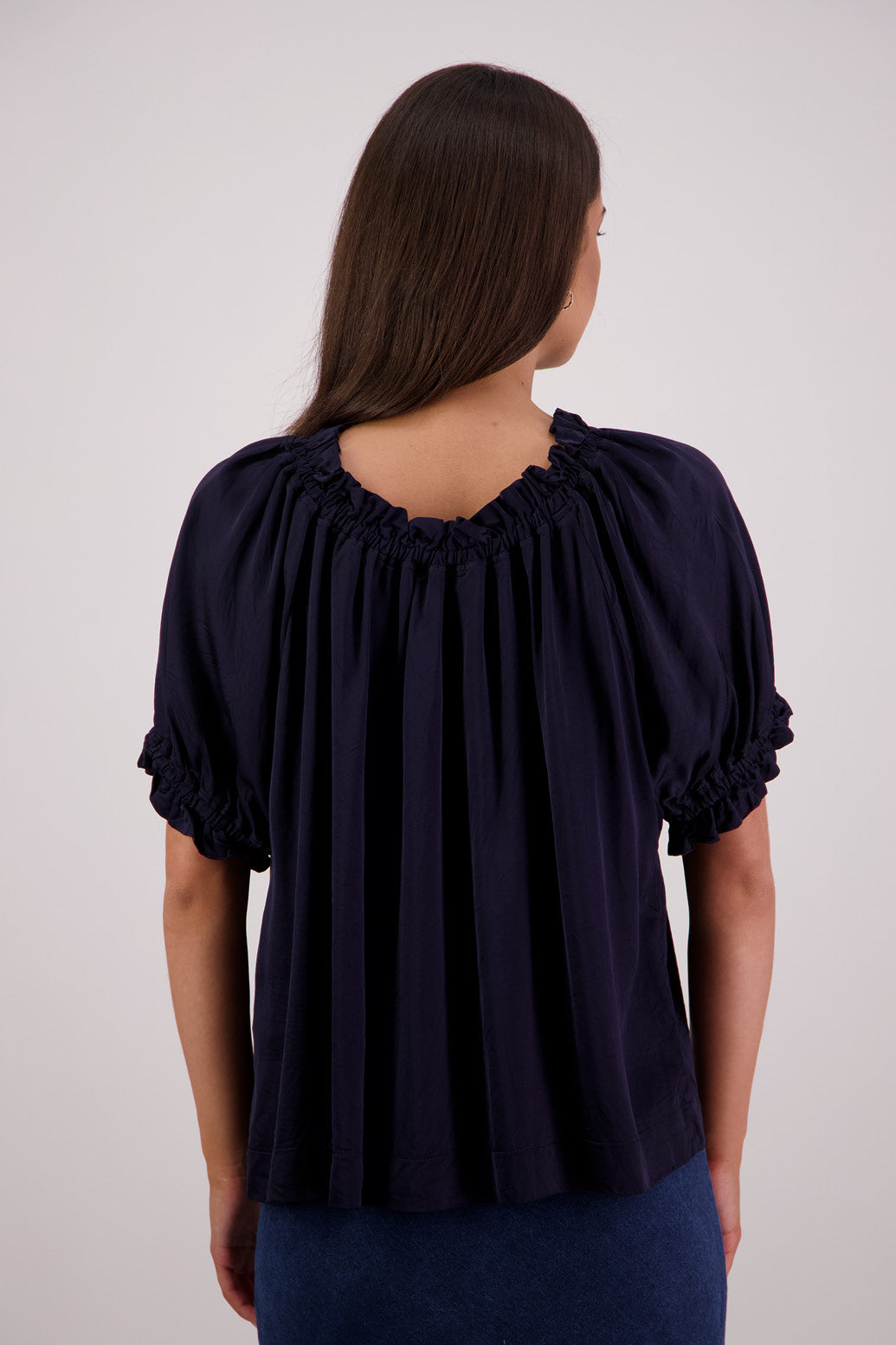 Back view Briarwood Teddy top in ink.