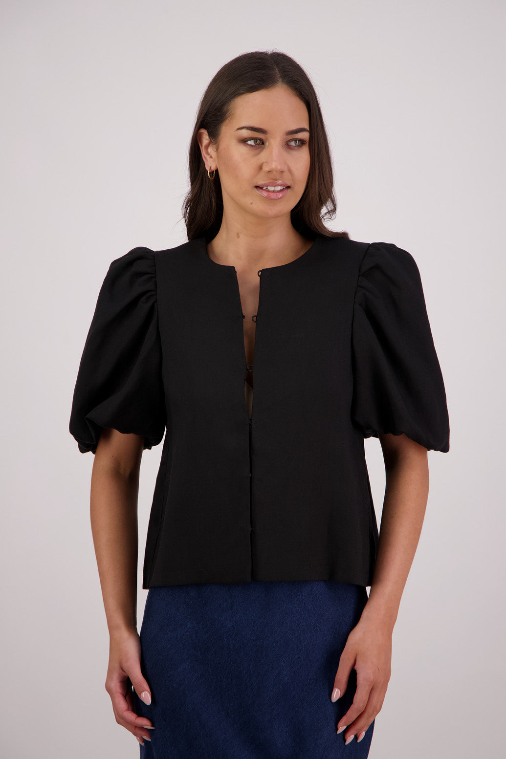 Briarwood Therese Top/Jacket in Black.