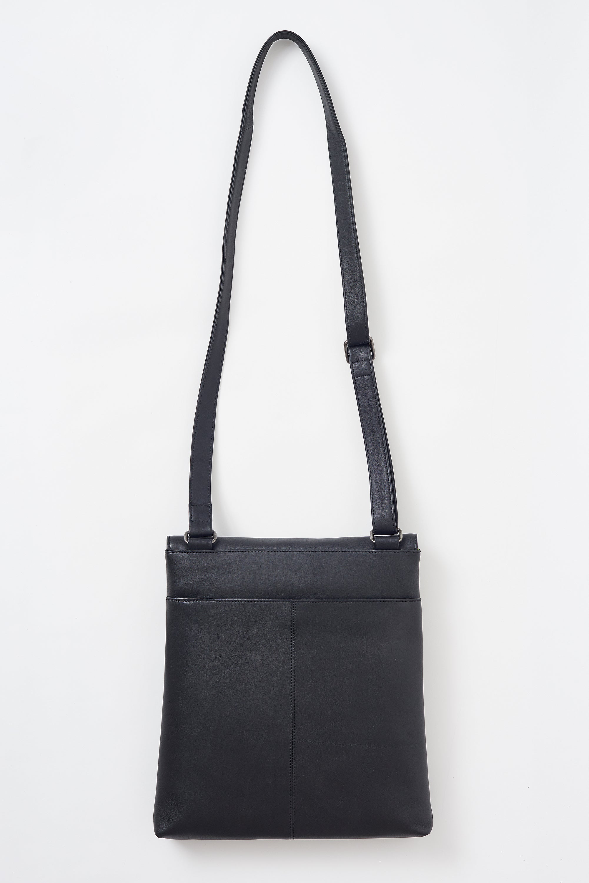 UTILITY FLAP BLACK