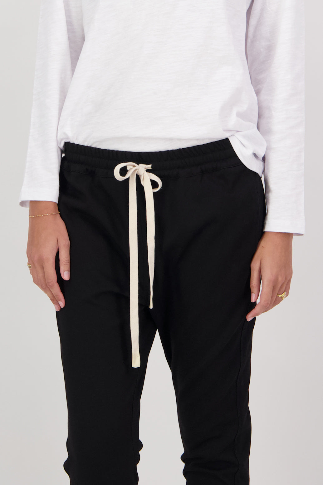 Chelsea Casual Ankle Pant - Black