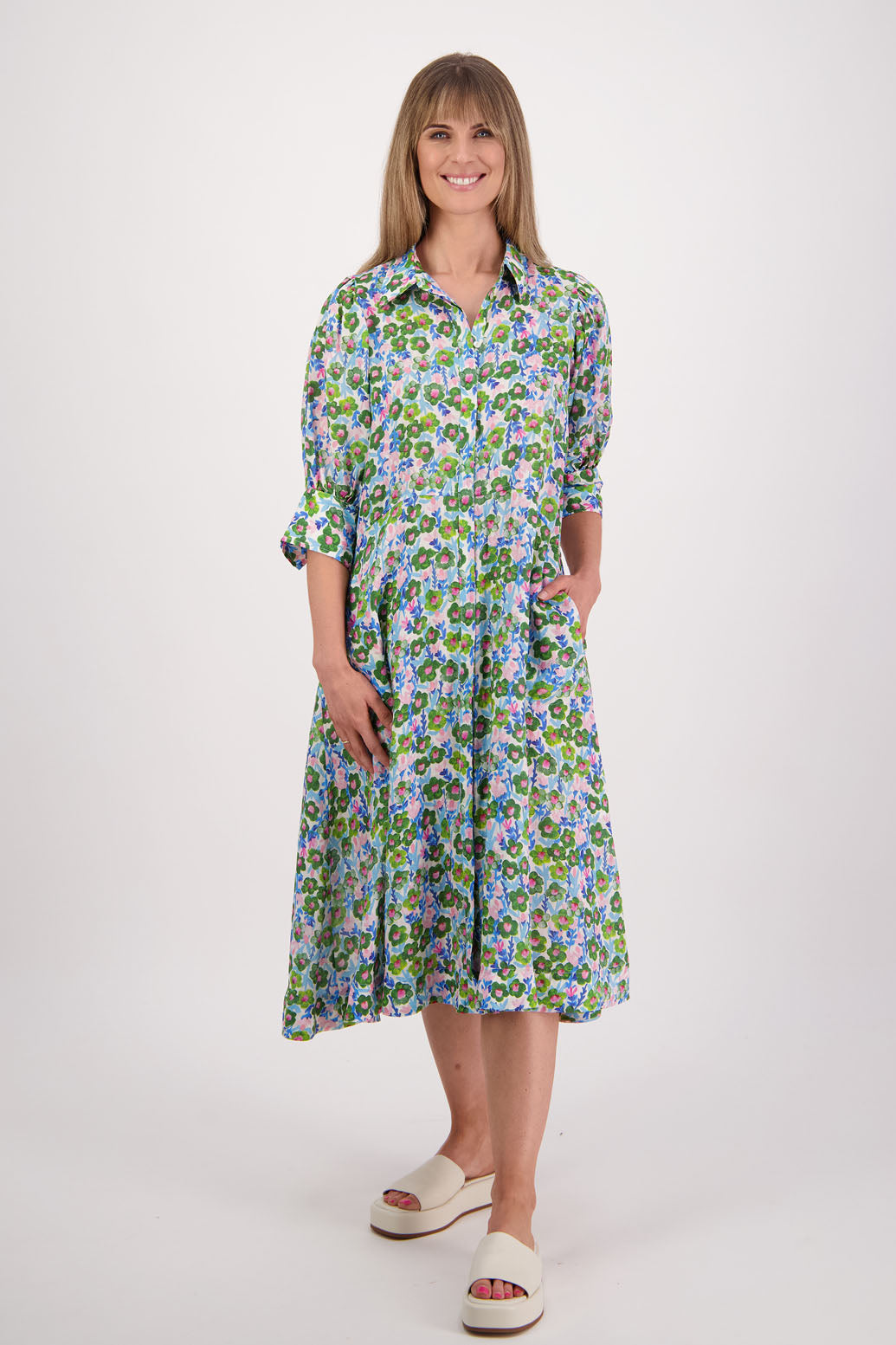 Womens shirt dress, midi length with elbow length puff sleeves. Briarwood NZ. Ramie, Christine. Daisy Print