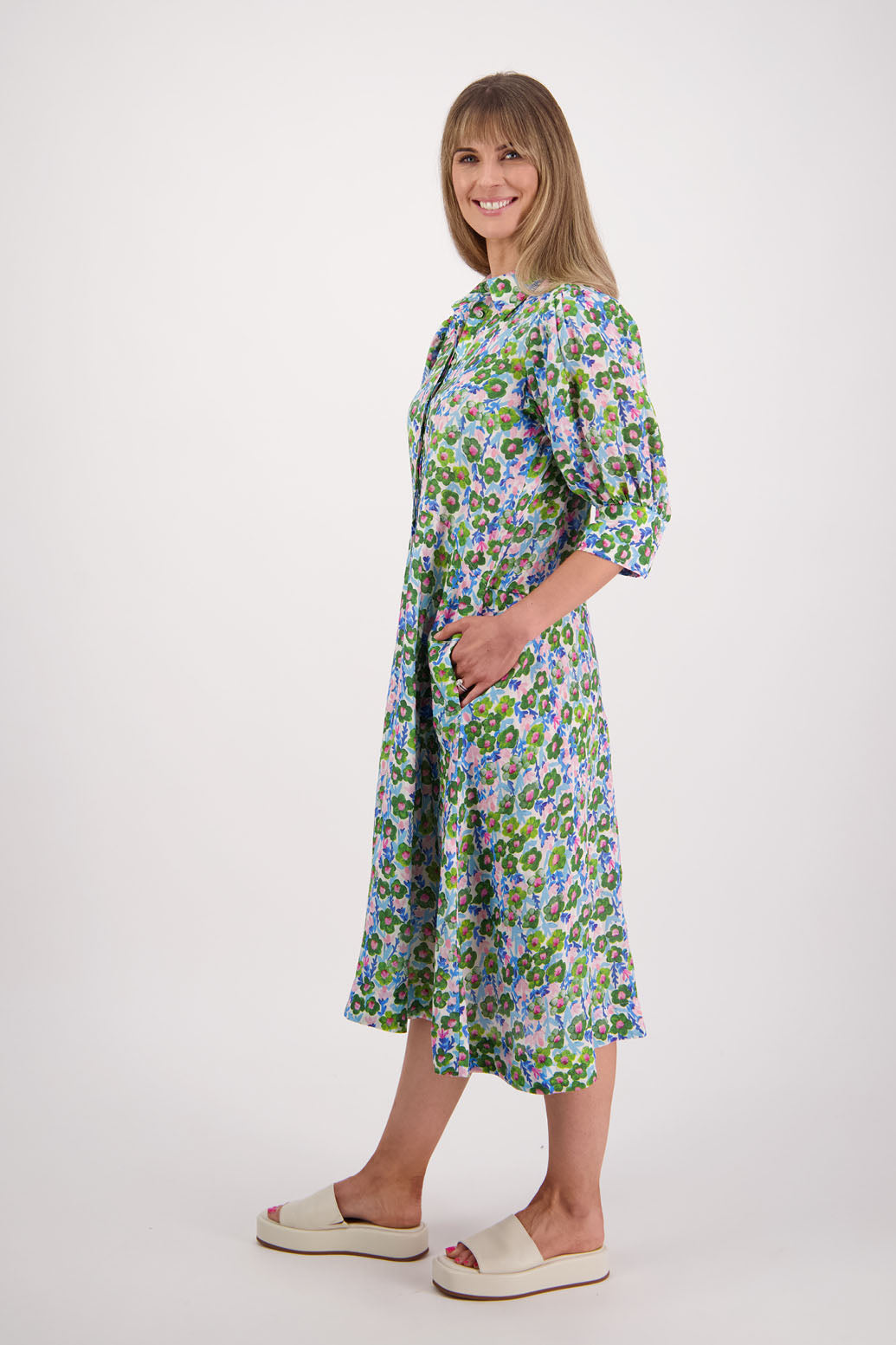 Womens shirt dress, midi length with elbow length puff sleeves. Briarwood NZ. Ramie, Christine. Daisy Print