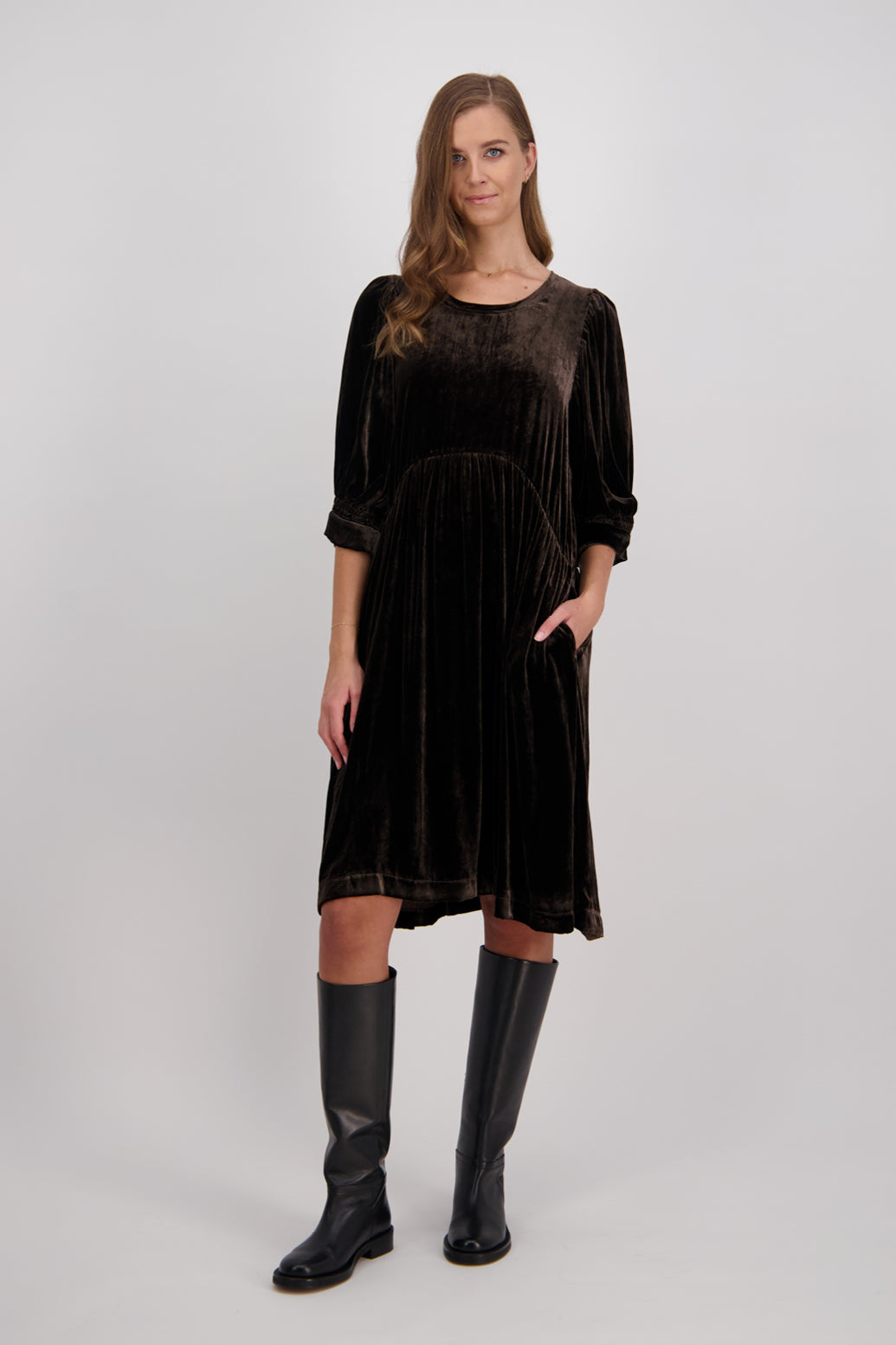 Cleopatra Velvet Knee-Length Dress - Chocolate