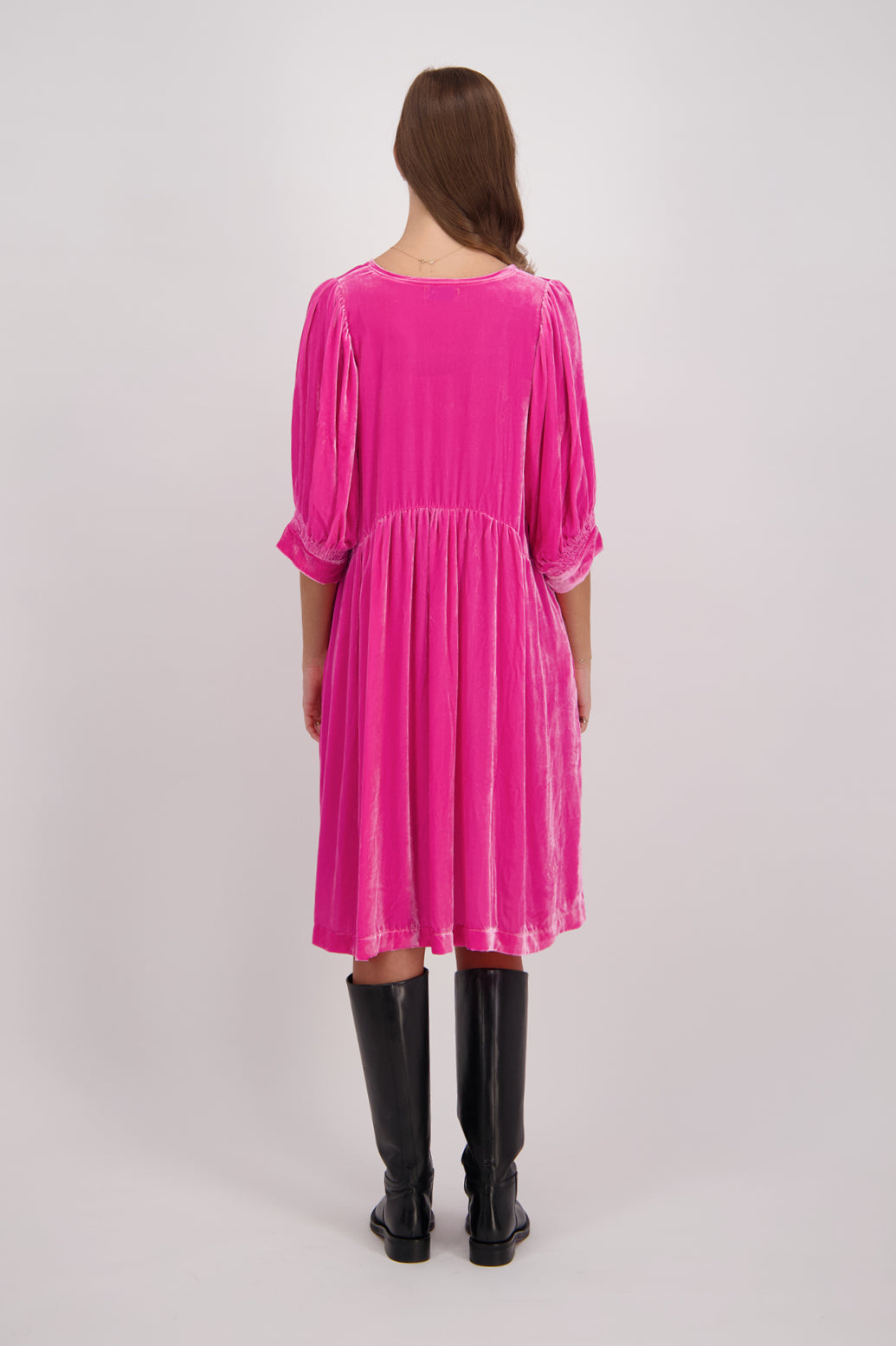 Cleopatra Velvet Knee-Length Dress - Pink