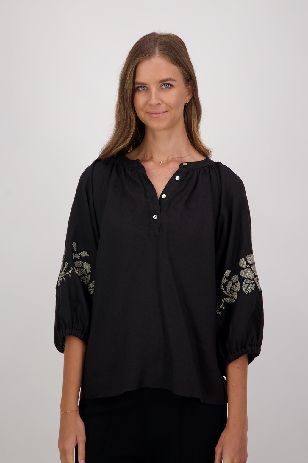 Connie Linen Shirt with Embroidered Detail - Black