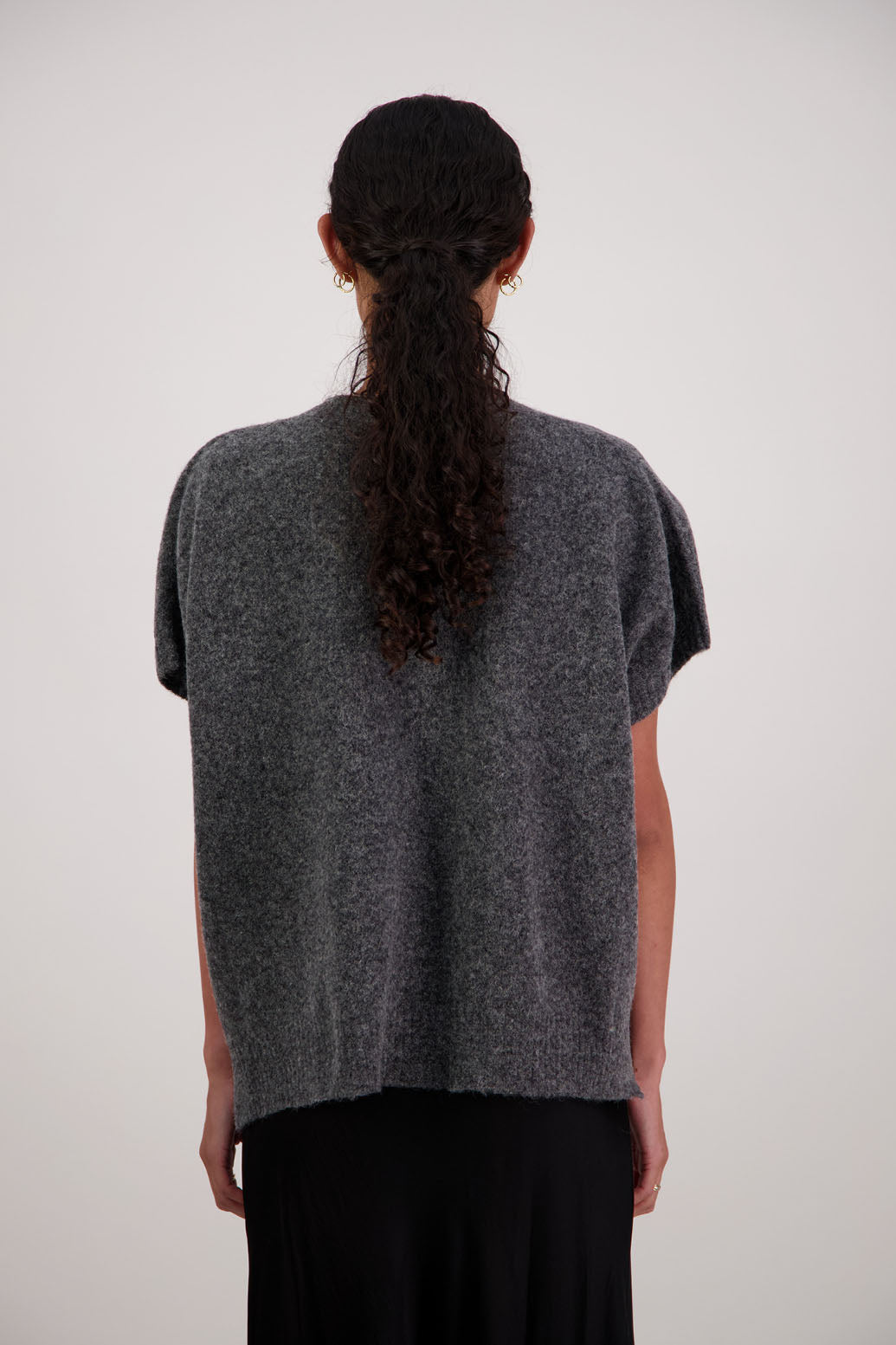 Fredrik Vest in Charcoal by Briarwood NZ. Alpaca/Wool blend short sleeved oversized vest
