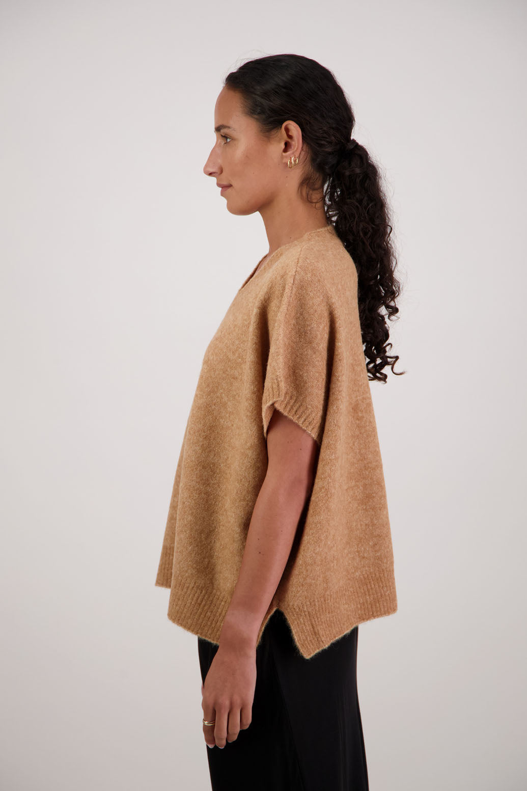 Fredrik Vest in Tan by Briarwood NZ. Alpaca/Wool blend short sleeved oversized vest