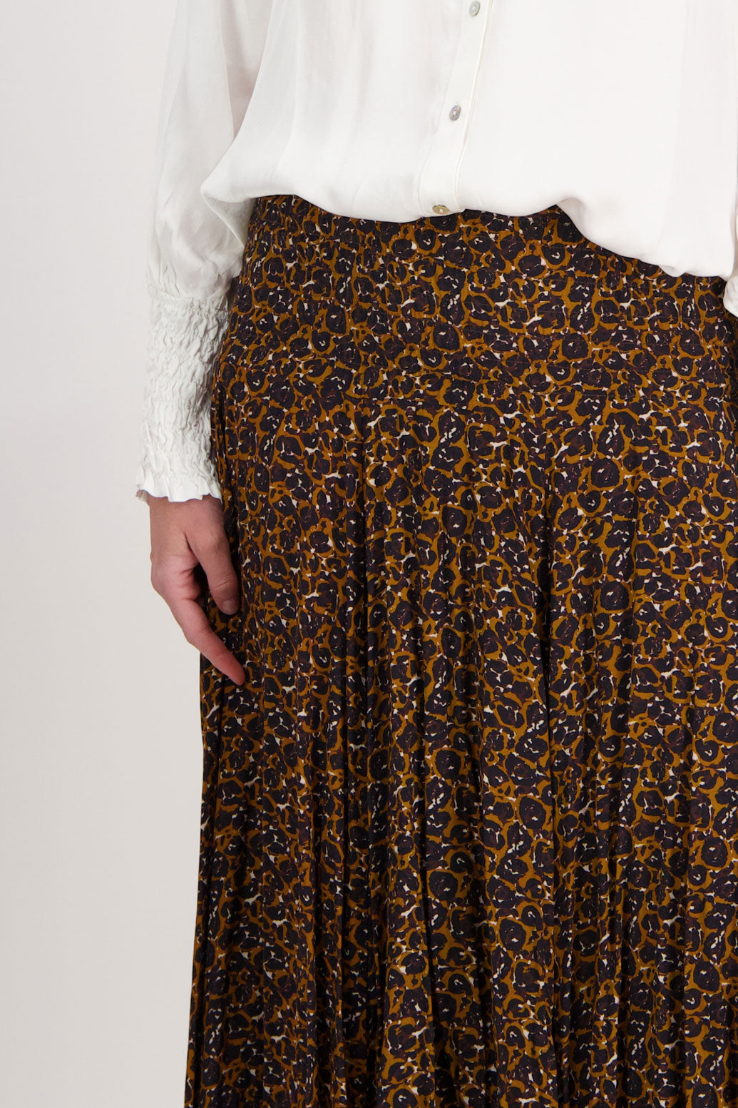 Brown Animal Briarwood maxi skirt with shirred waist. Hawthorn