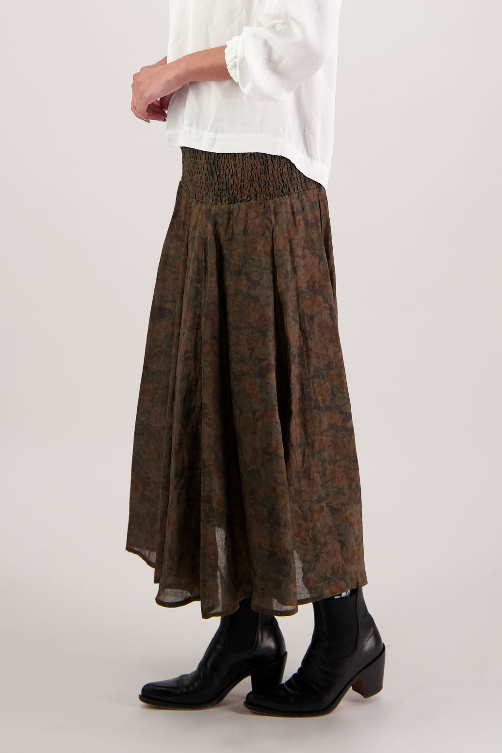 Hazelle Skirt in Vintage Floral by Briarwood NZ. Full-length 100% ramie skirt with shirred waist and cotton lining.
