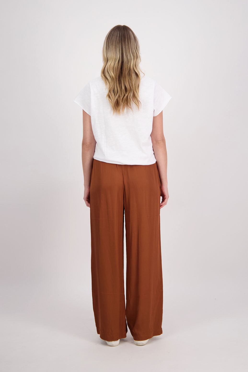 Tan wide leg pant made from heavyweight viscose. Hebe