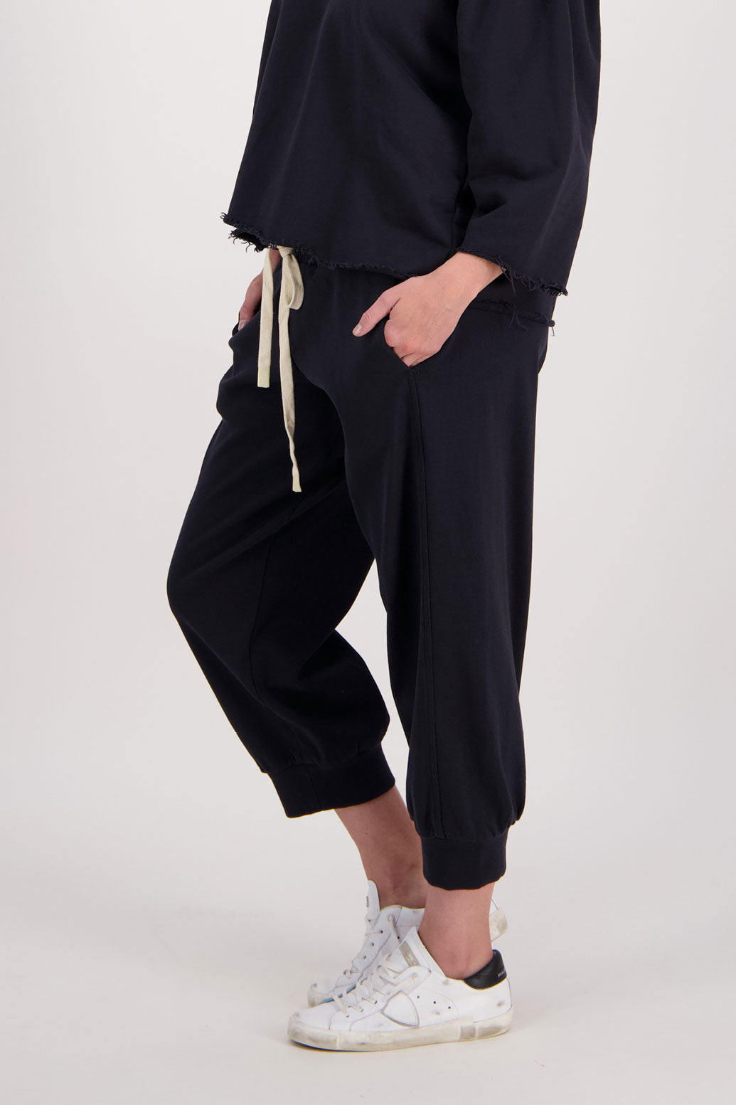 Ink 7/8 length with large cuff, cotton sweatpant. Hogan