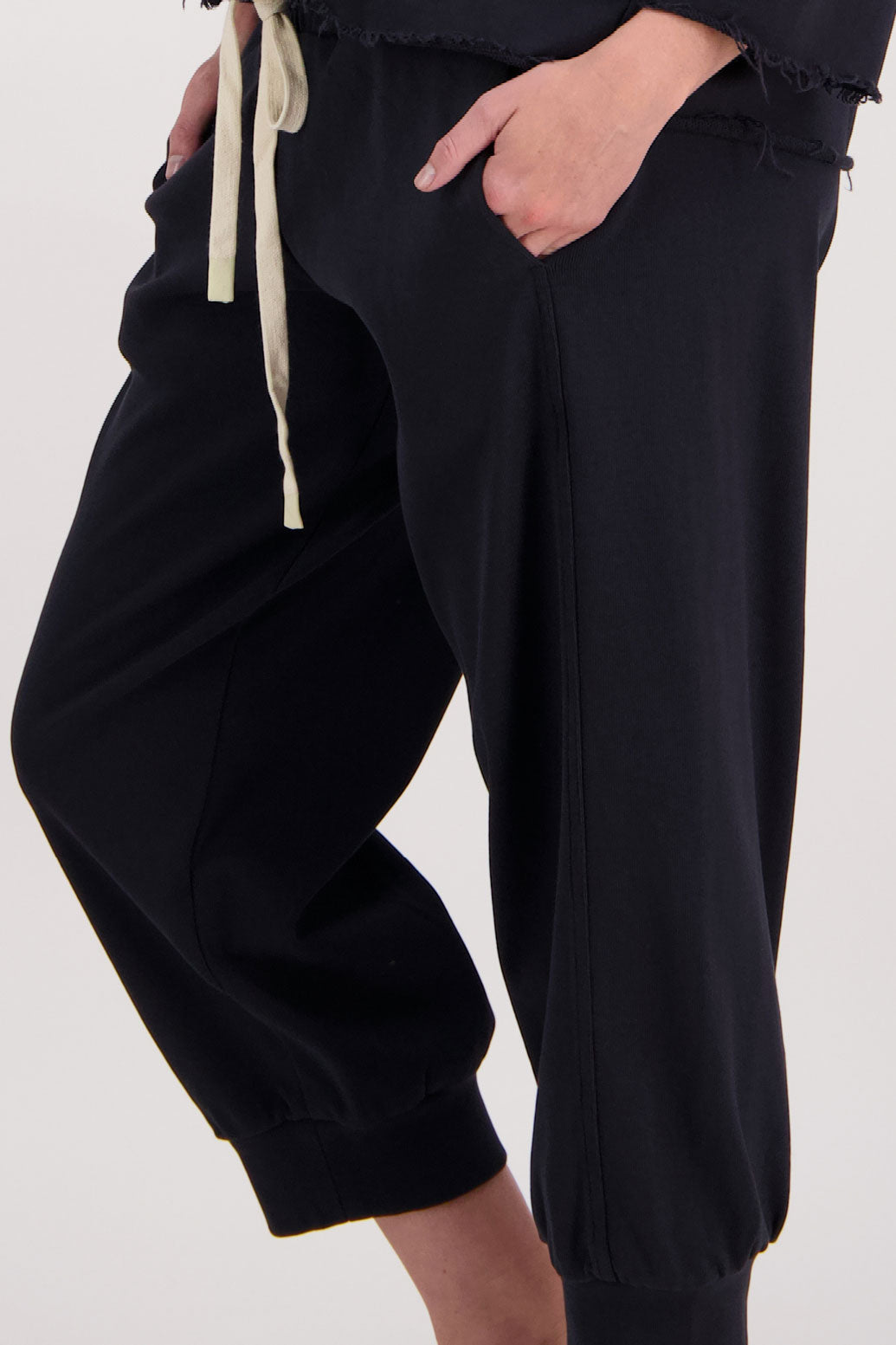 Ink 7/8 length with large cuff, cotton sweatpant. Hogan