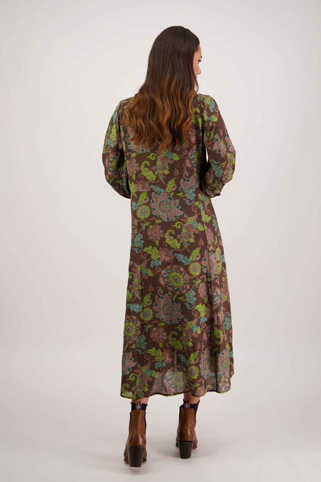 Hollie Dress in Brown Floral by Briarwood NZ. Flattering 100% ramie shirt dress with full length sleeves, shaped waist, pockets