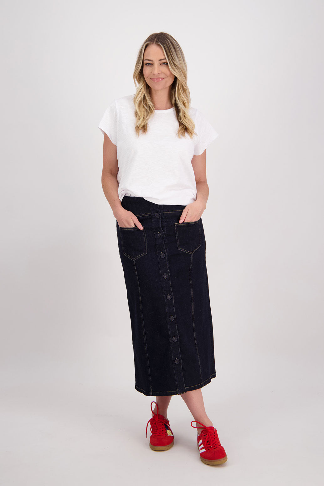 Dark denim button down skirt with slight A-Line, Hyder