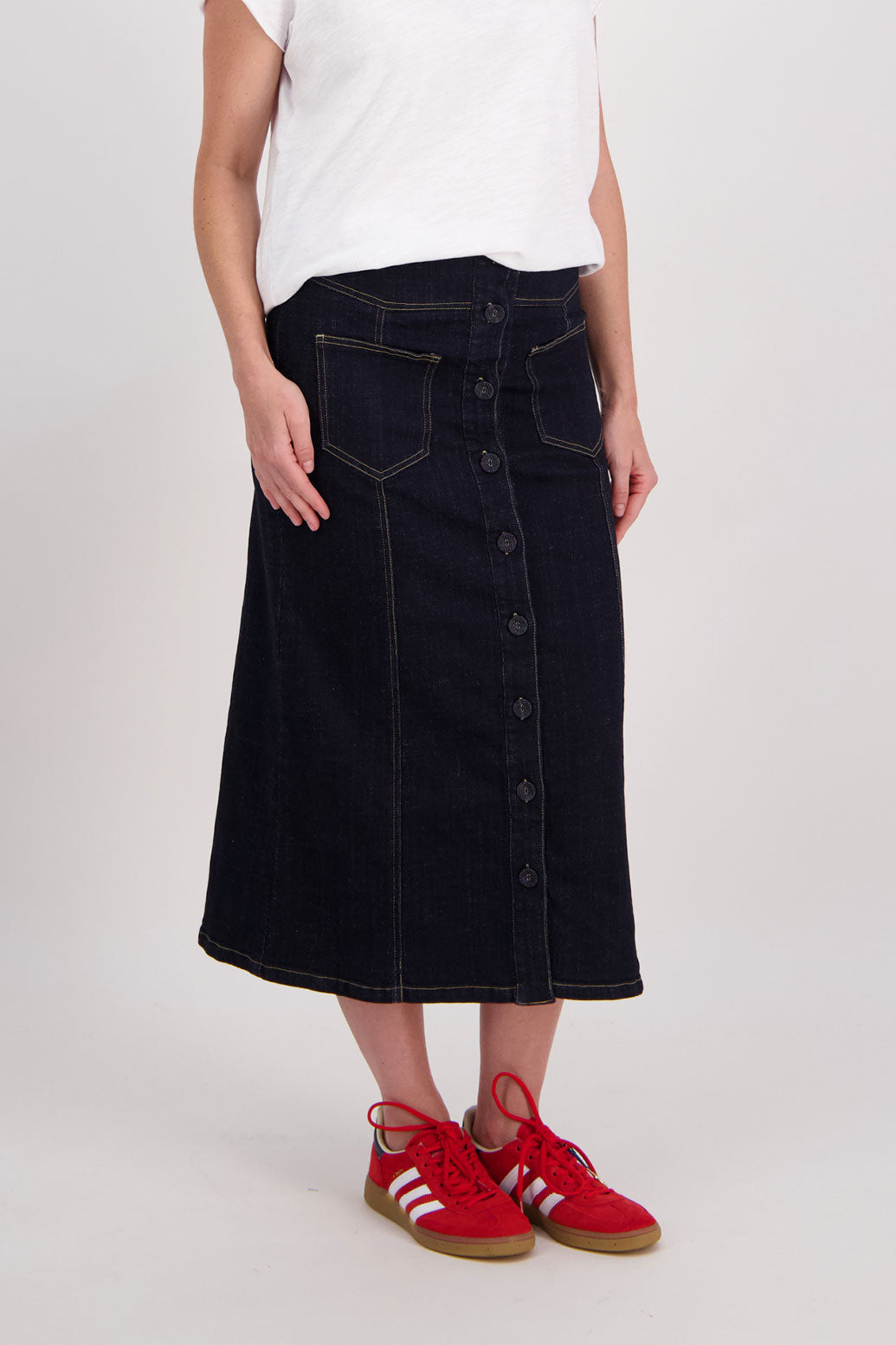 Dark denim button down skirt with slight A-Line, Hyder