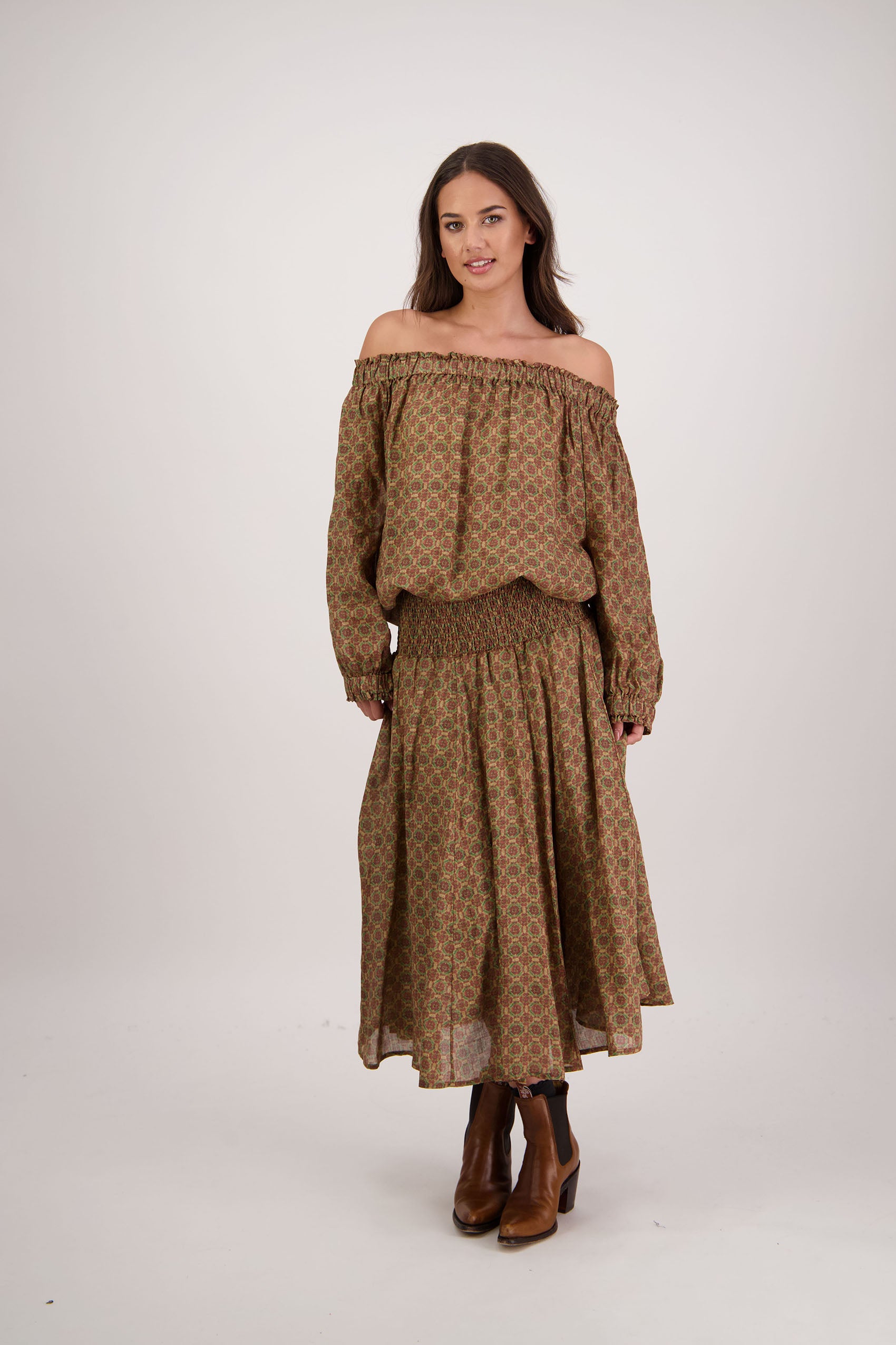 Annabella Camel Tile Top