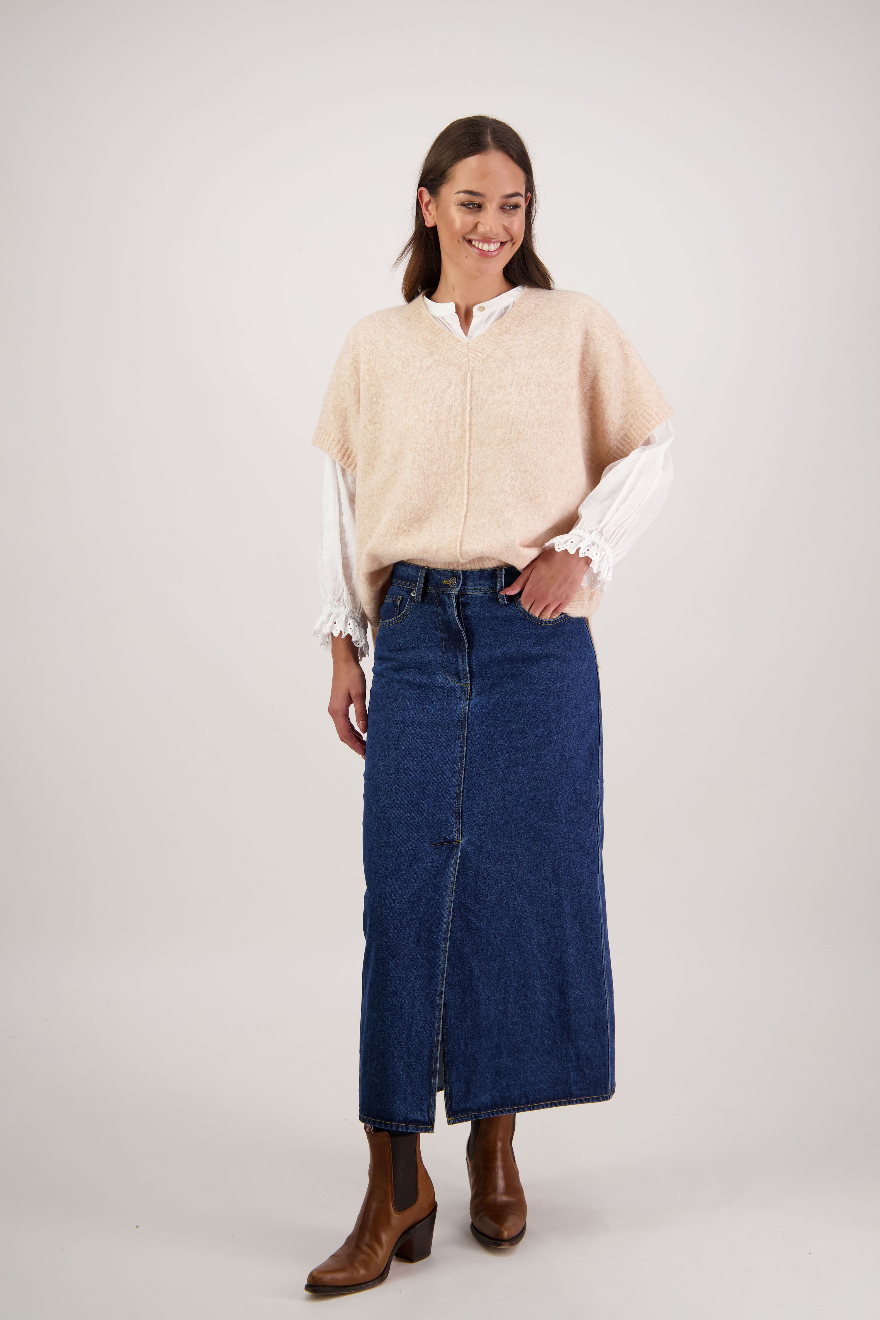 Fredrik Natural Knit Vest, Briarwood NZ