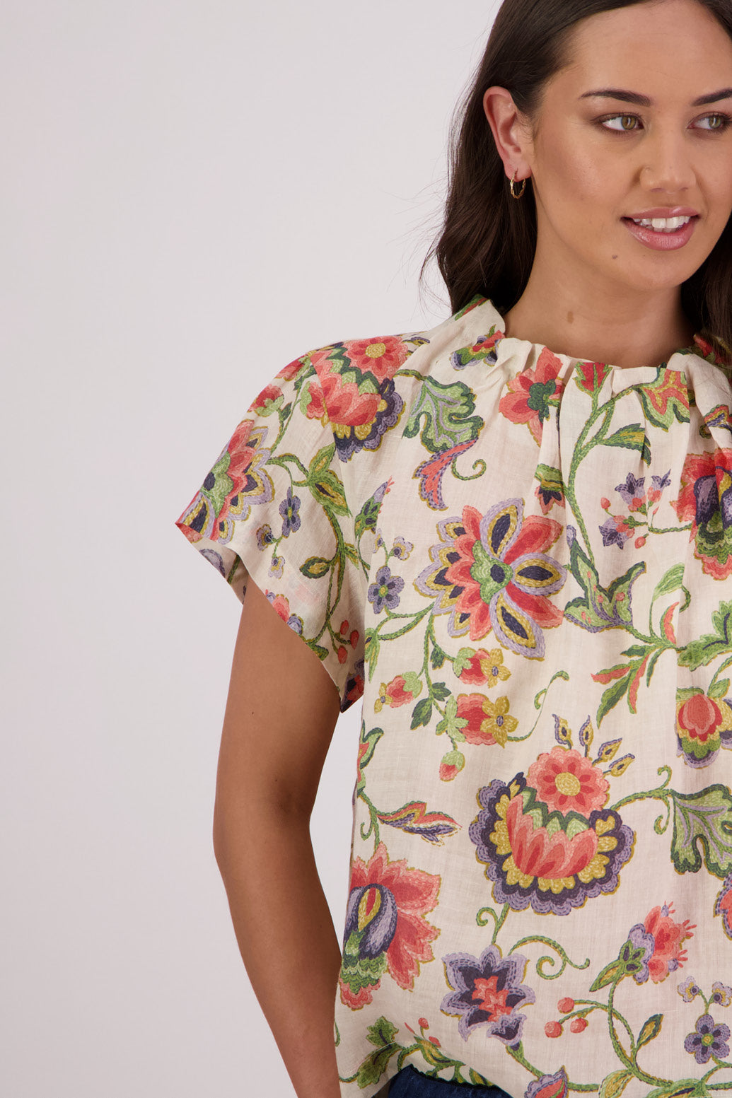 Close up of front view of Briarwood Pia Top in Jacobean print.