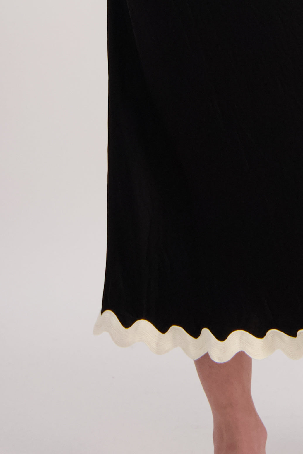 Poppy Black Skirt