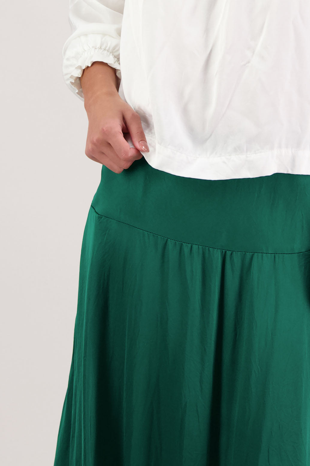 Rosetta Skirt in Emerald by Briarwood NZ. 100% viscose skirt with elasticated waist and bubble hem