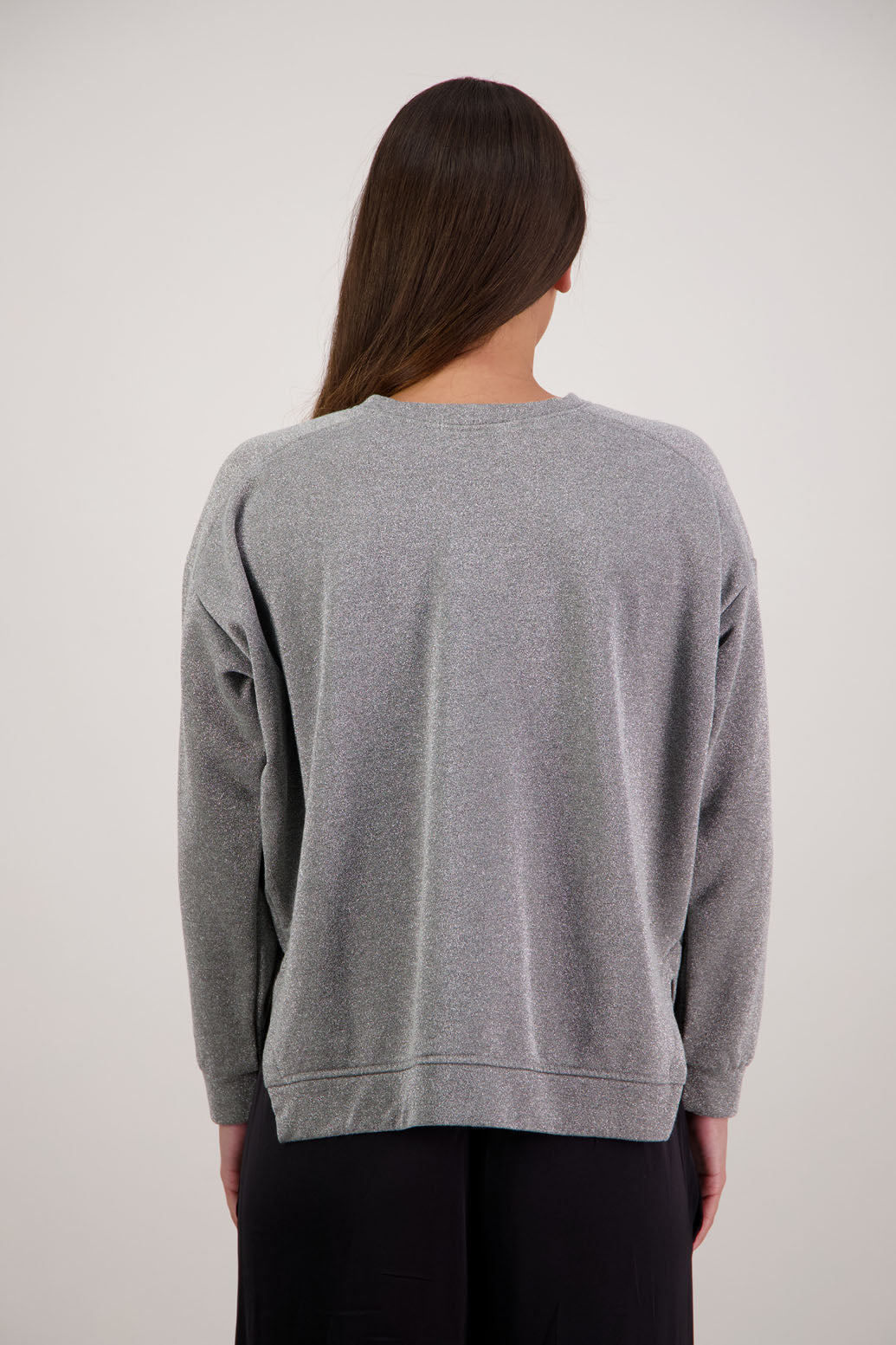 Rusti Sweatshirt in Metallic Silver by Briarwood NZ. 100% cotton sweatshirt with full length sleeves, split hem